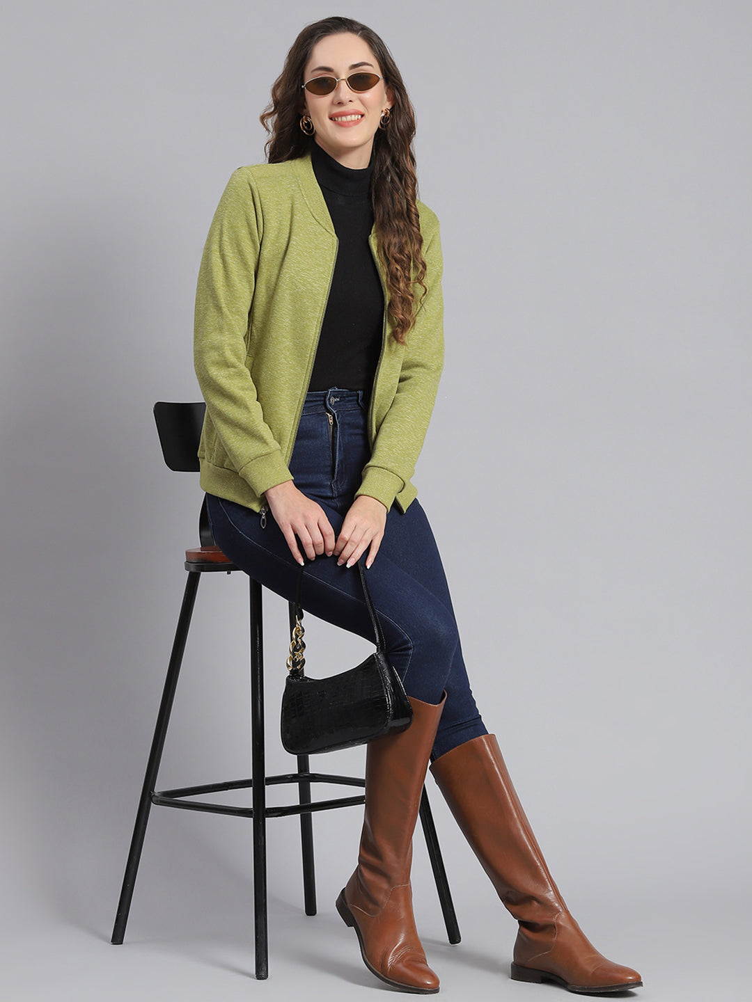 Women Green Solid Mandarin Collar Full Sleeve Sweatshirts