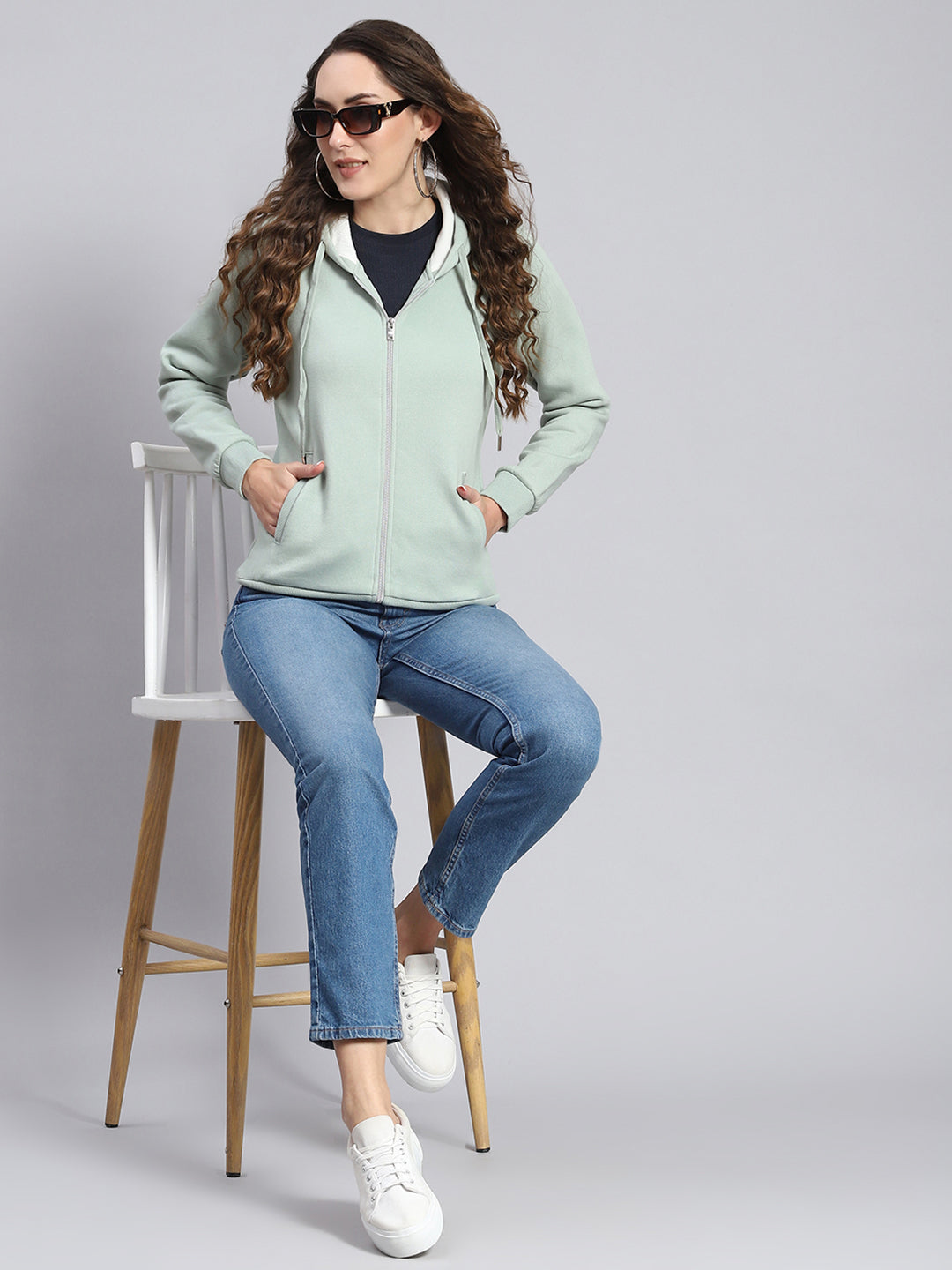 Women Green Embroidered Hooded Full Sleeve Sweatshirts