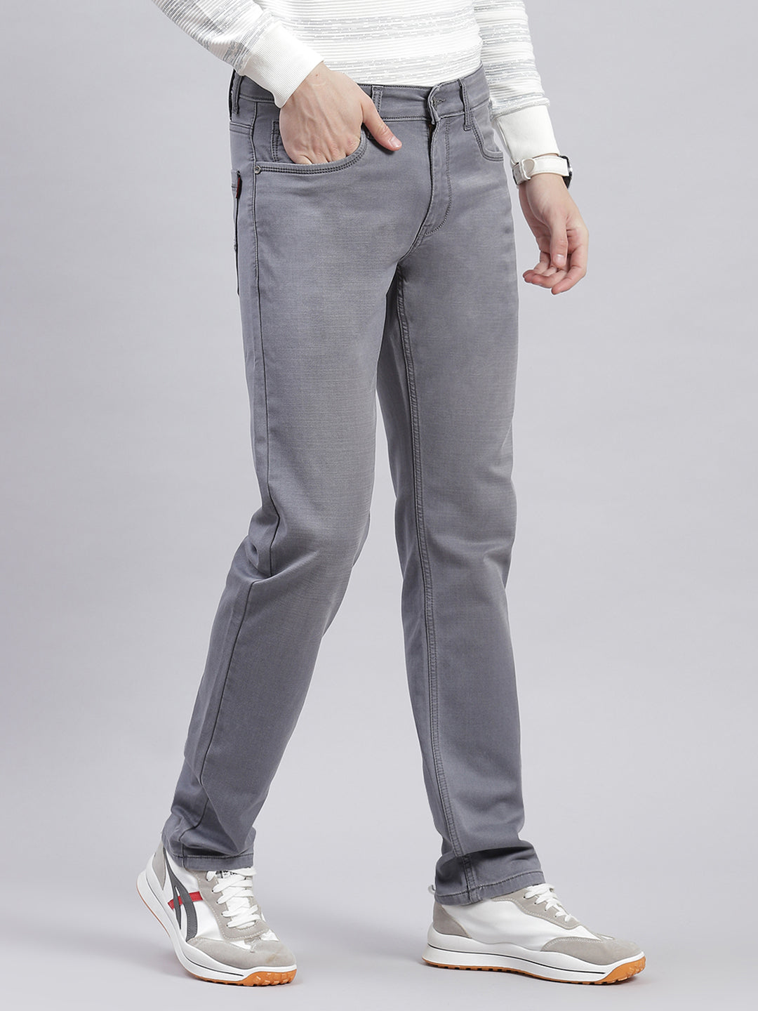 Men Grey Light Wash Regular Fit Denims