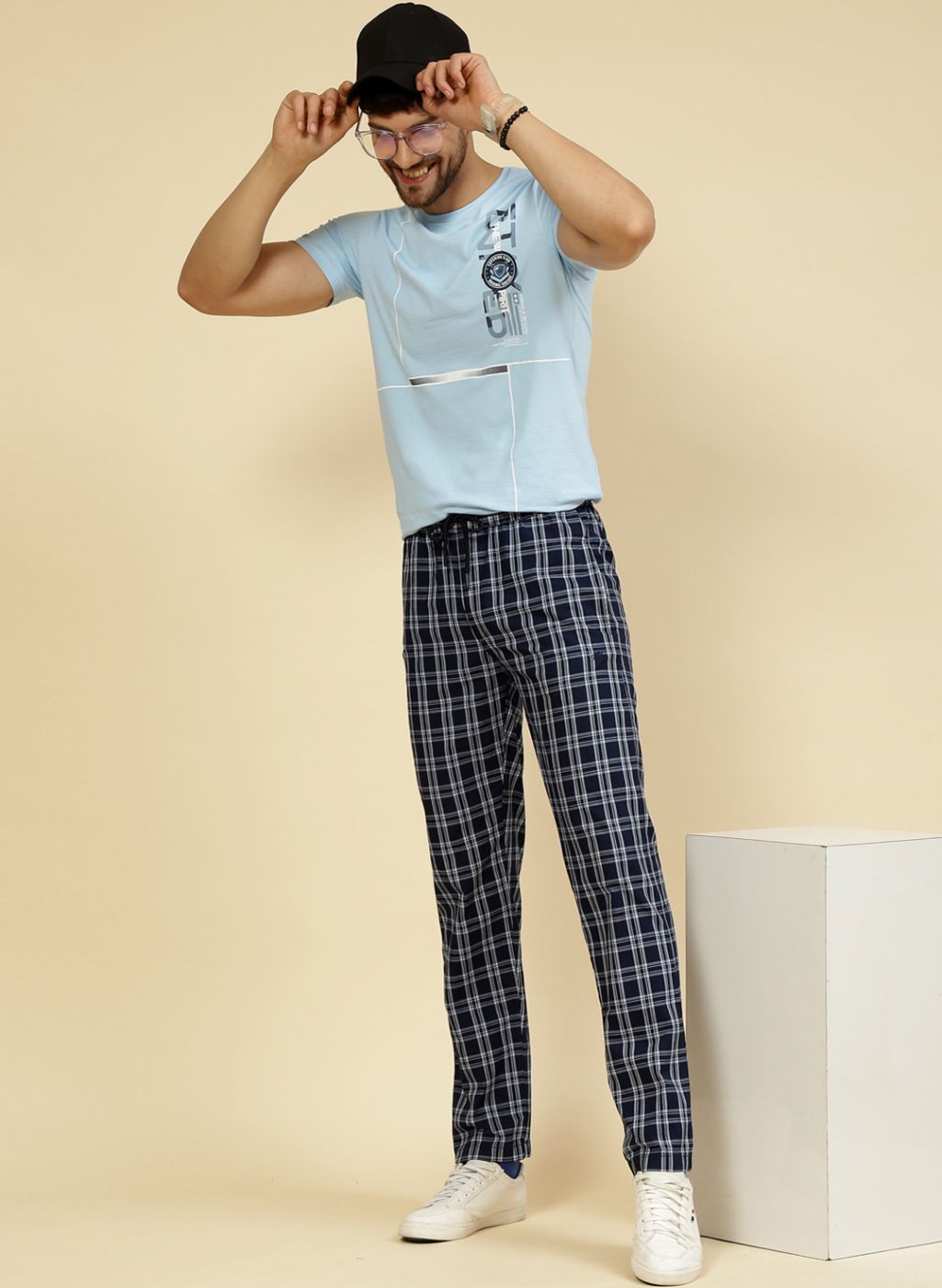 Men Blue Regular Fit Lower