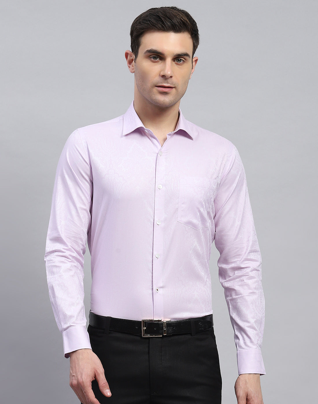 Men Purple Solid Spread Collar Full Sleeve Shirt