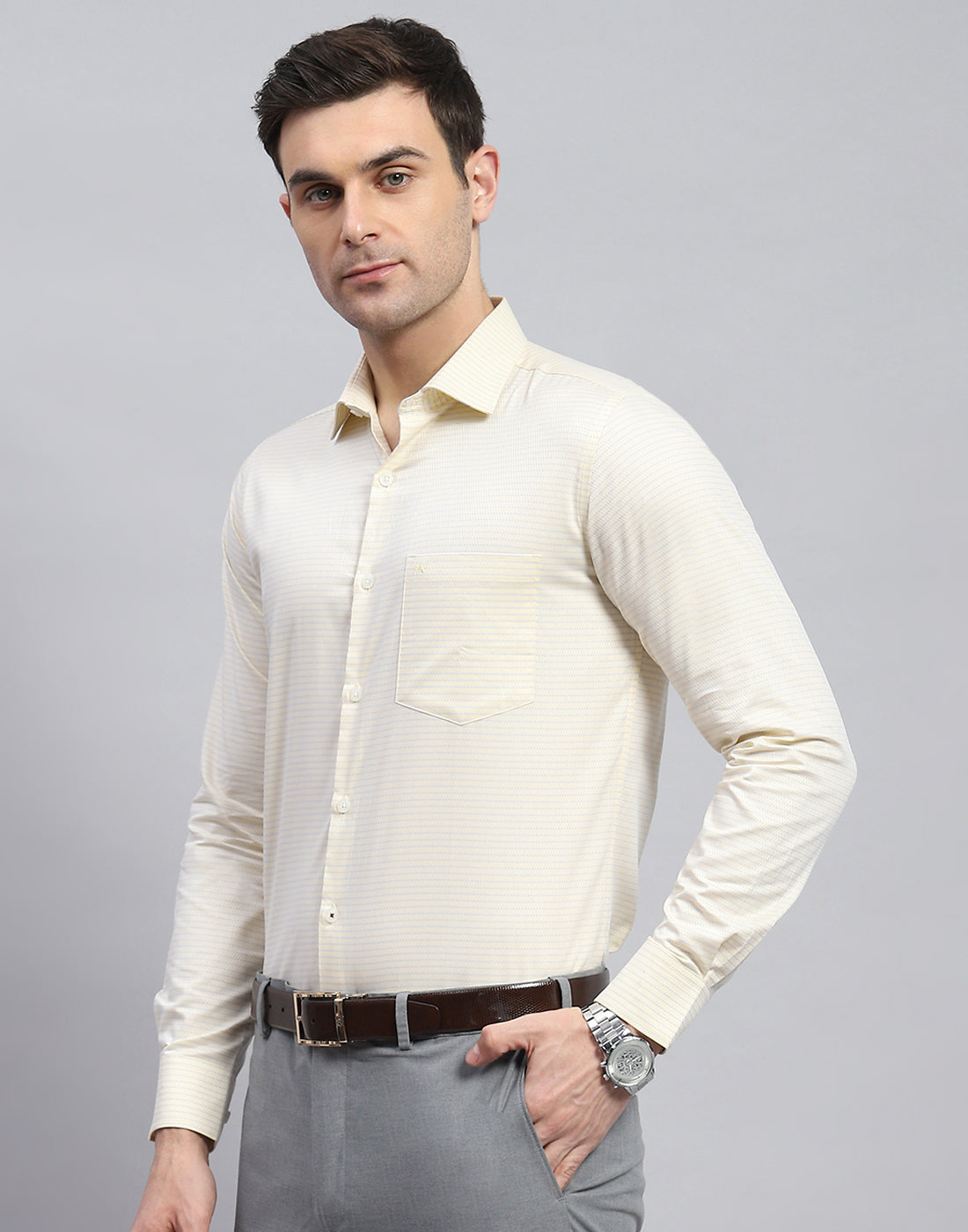 Men Yellow Solid Spread Collar Full Sleeve Shirt