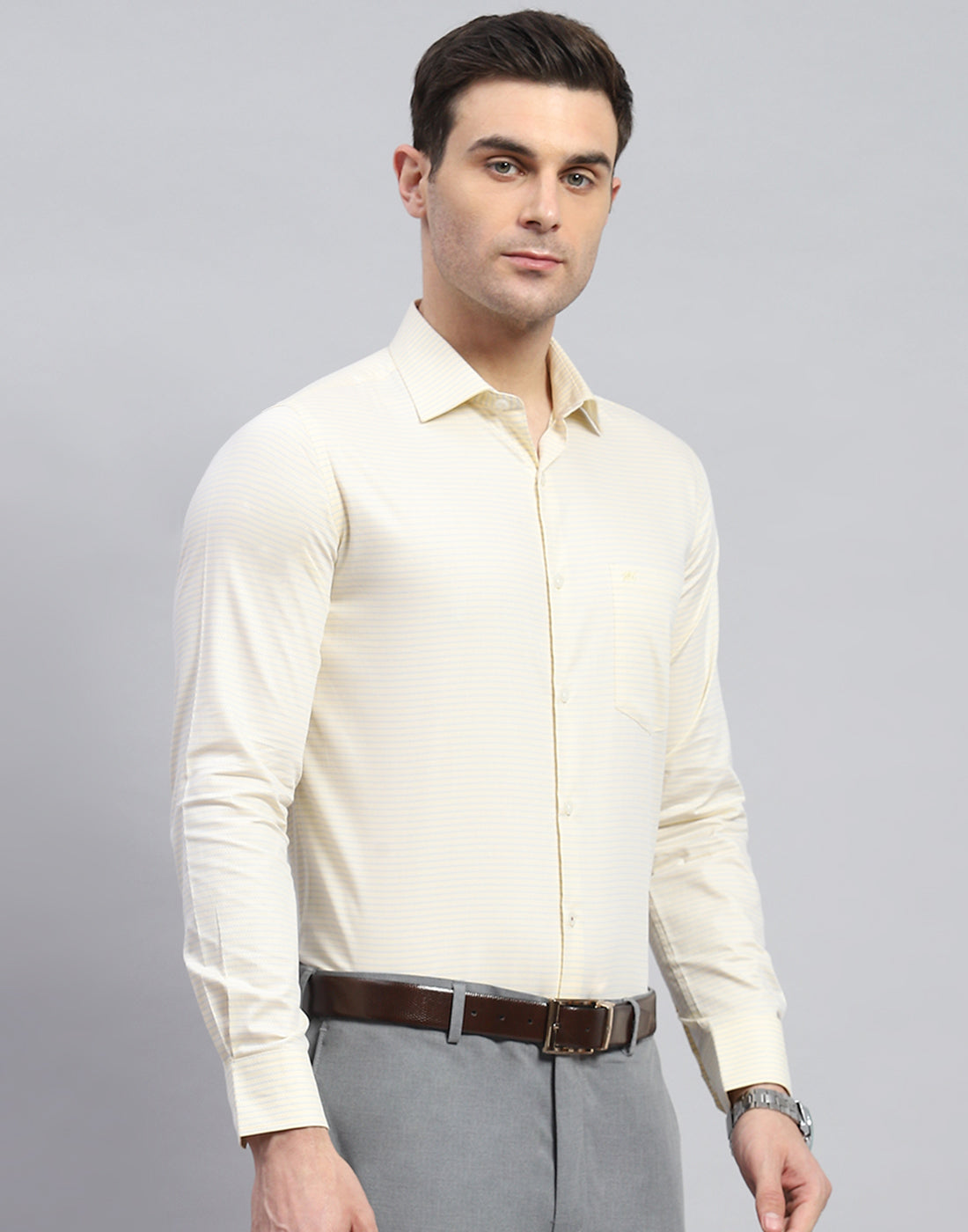 Men Yellow Solid Spread Collar Full Sleeve Shirt