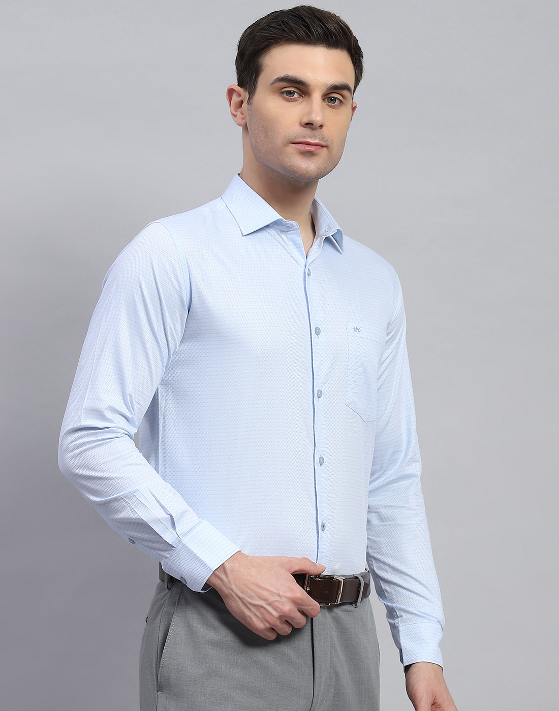 Men Blue Solid Spread Collar Full Sleeve Shirt