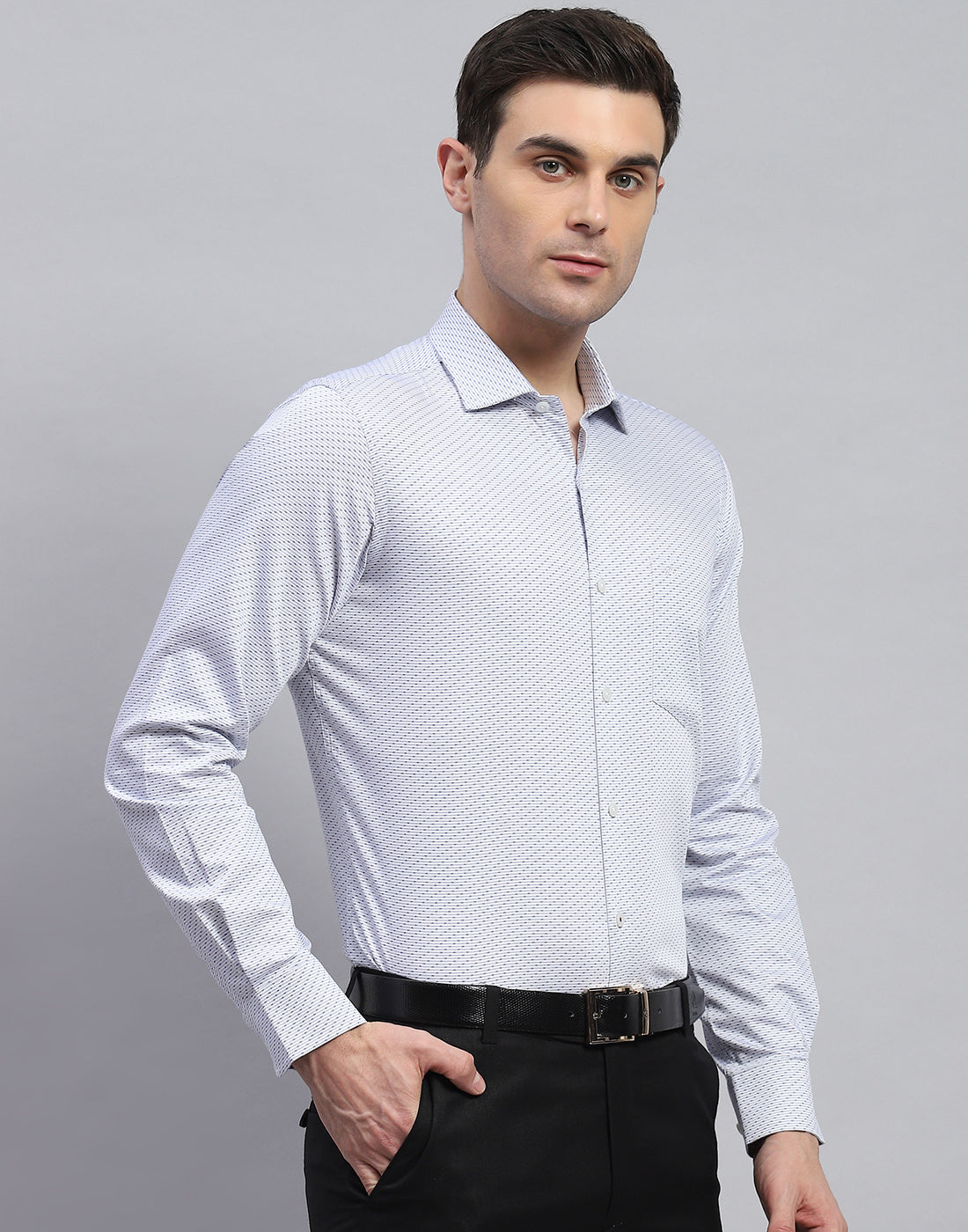 Men Blue Solid Spread Collar Full Sleeve Shirt