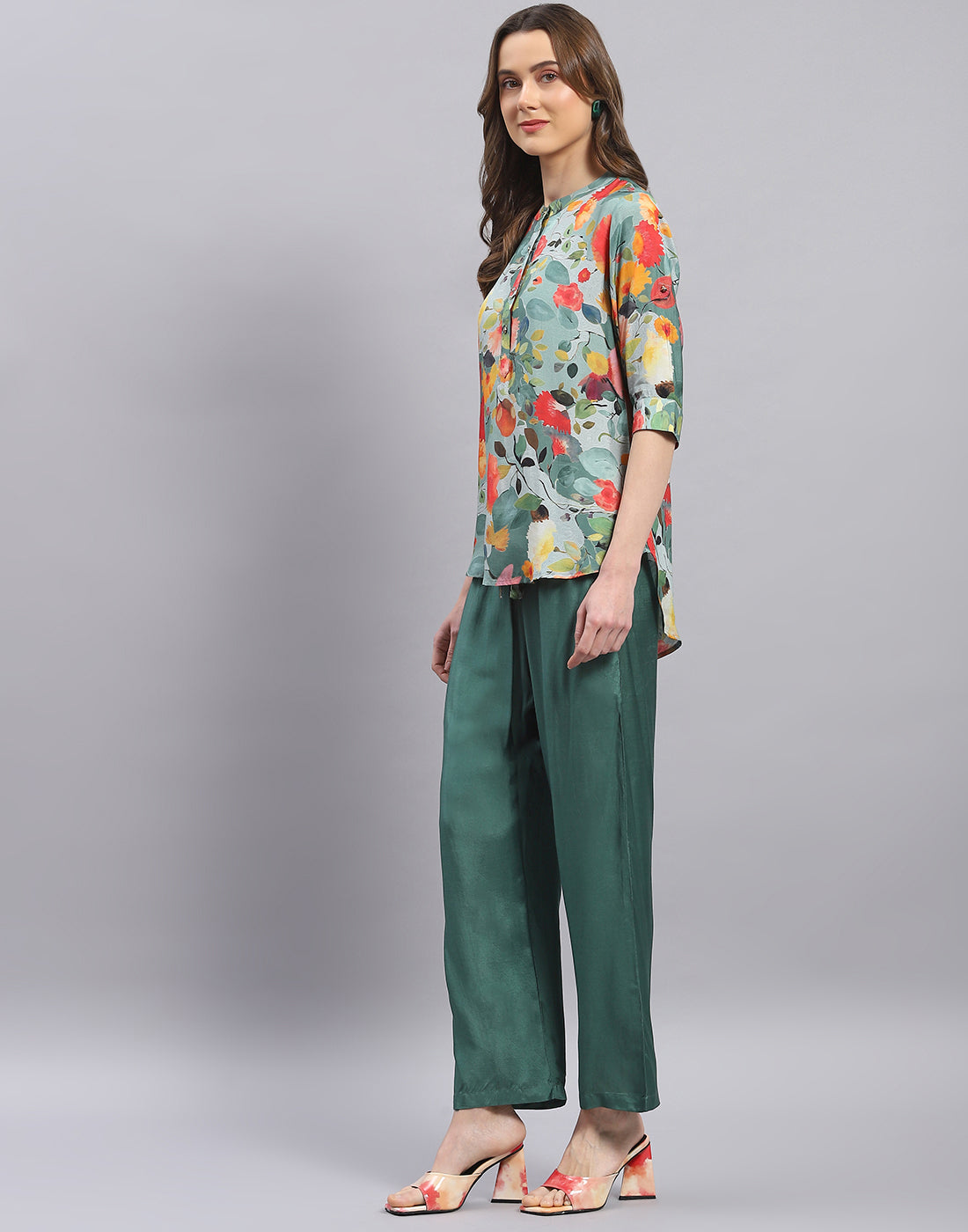 Women Green Printed Mandarin Collar Half Sleeve Cords Set