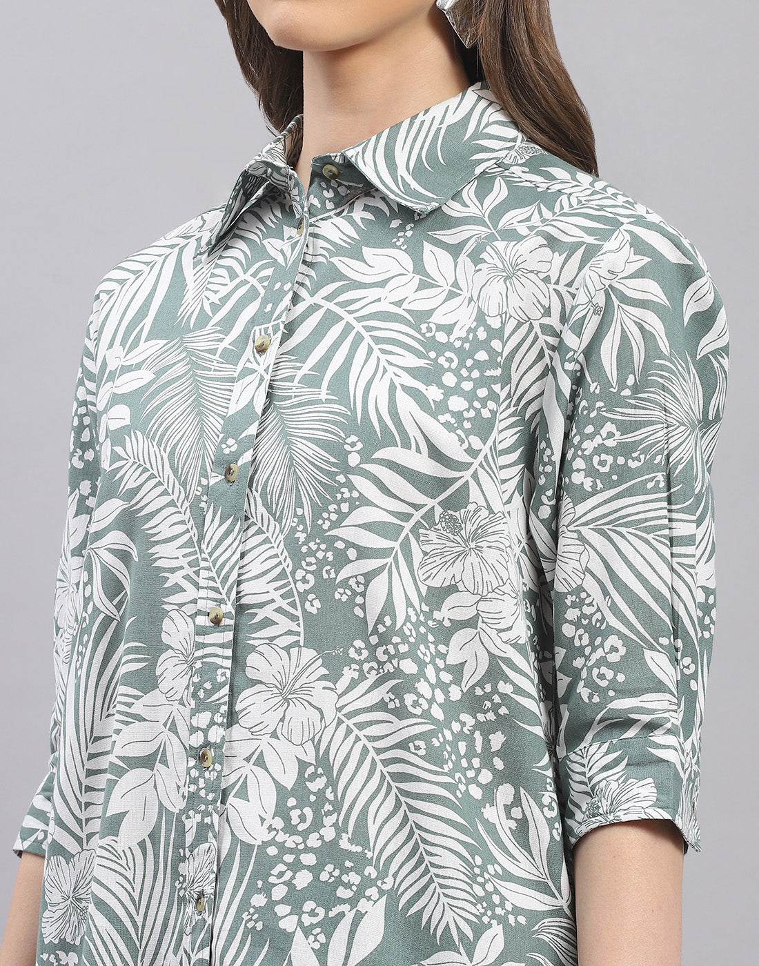 Women Green Printed Spread Collar Half Sleeve Cords Set