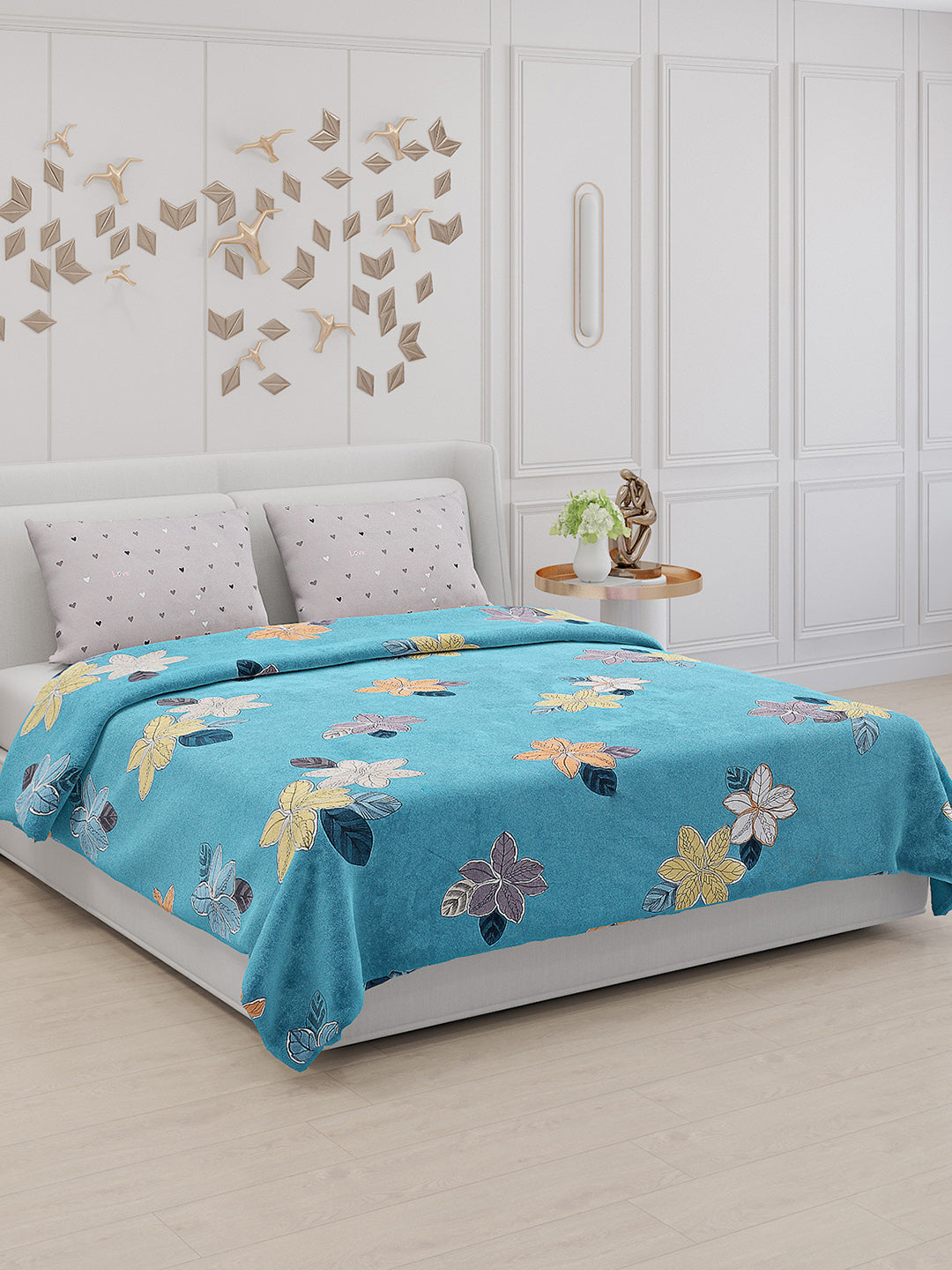 130 GSM Polyester Double Bed Bedsheet with 2 Pillow Covers