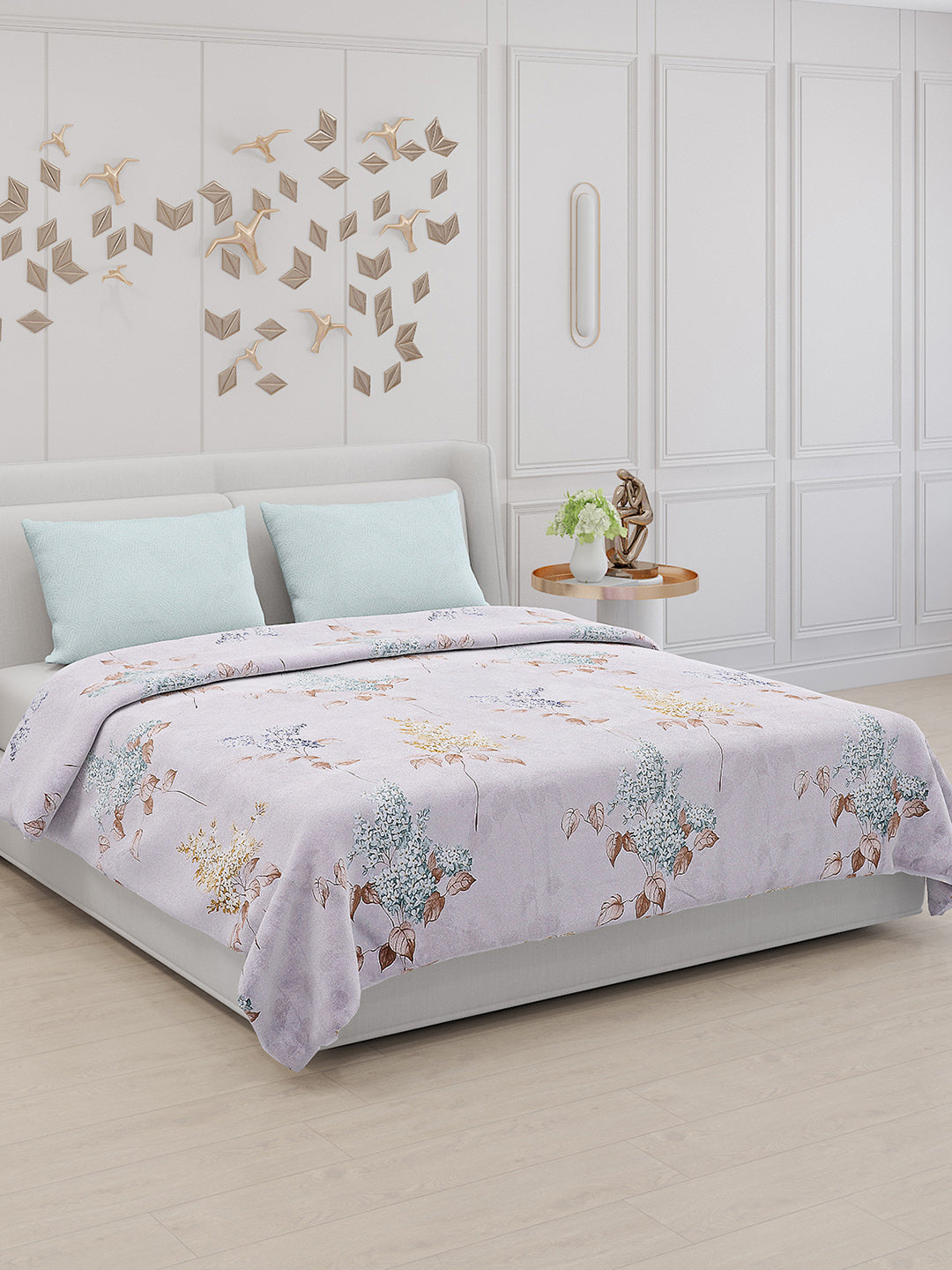 130 GSM Polyester Double Bed Bedsheet with 2 Pillow Covers