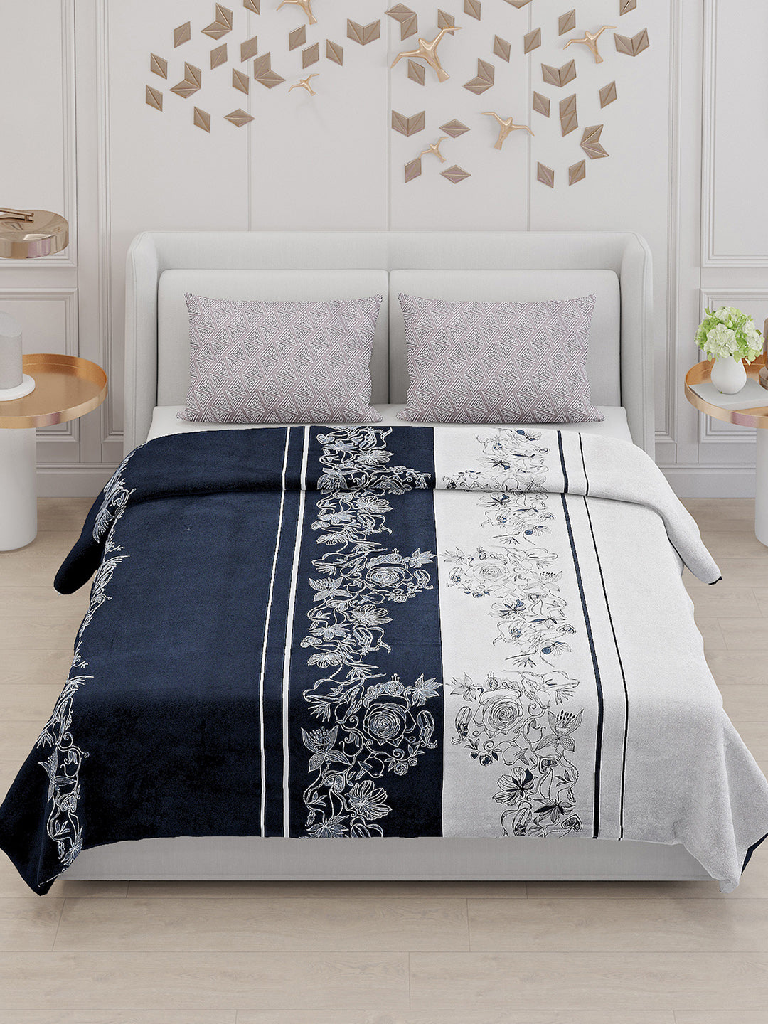 130 GSM Polyester Double Bed Bedsheet with 2 Pillow Covers