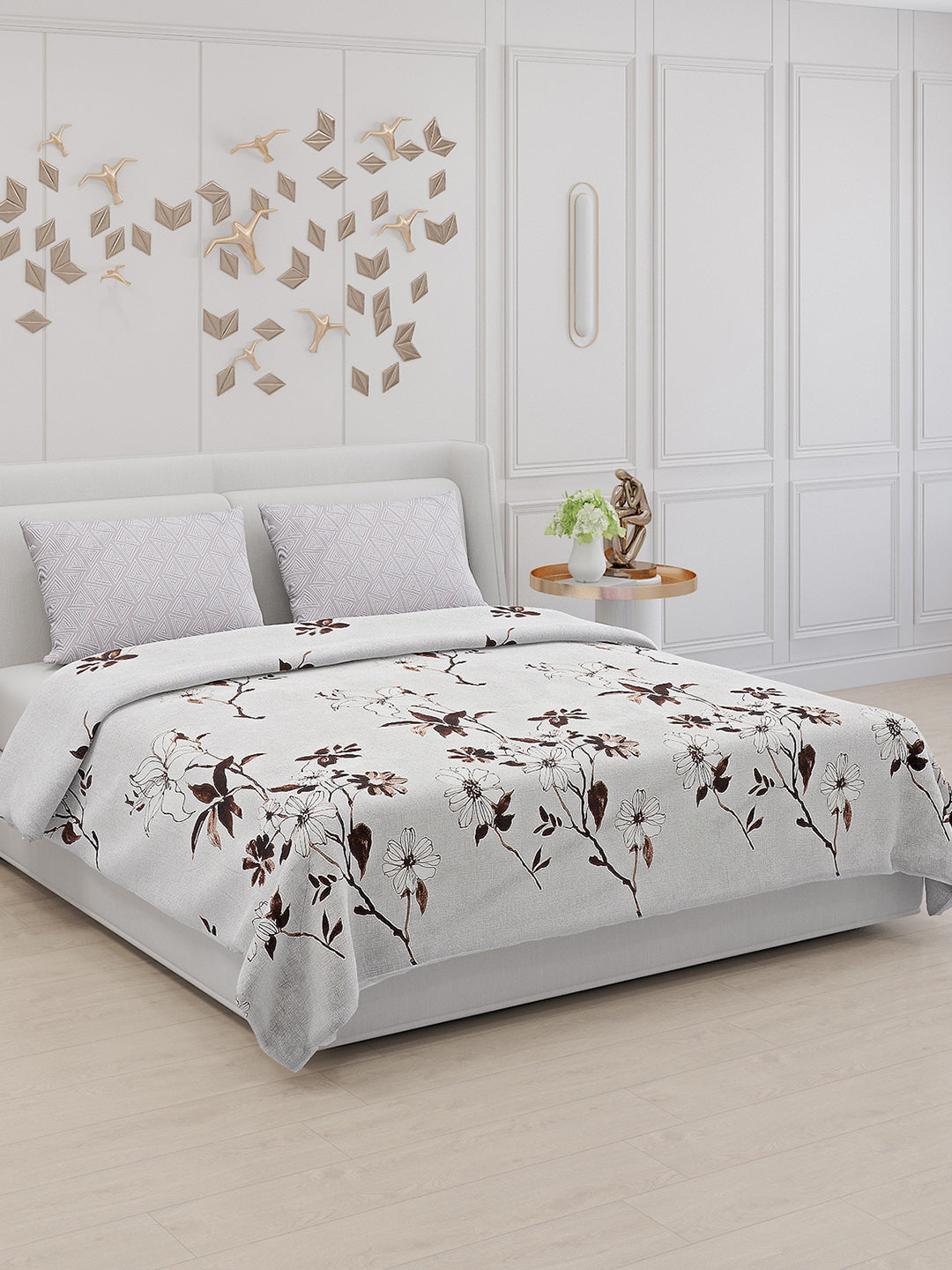 130 GSM Polyester Double Bed Bedsheet with 2 Pillow Covers