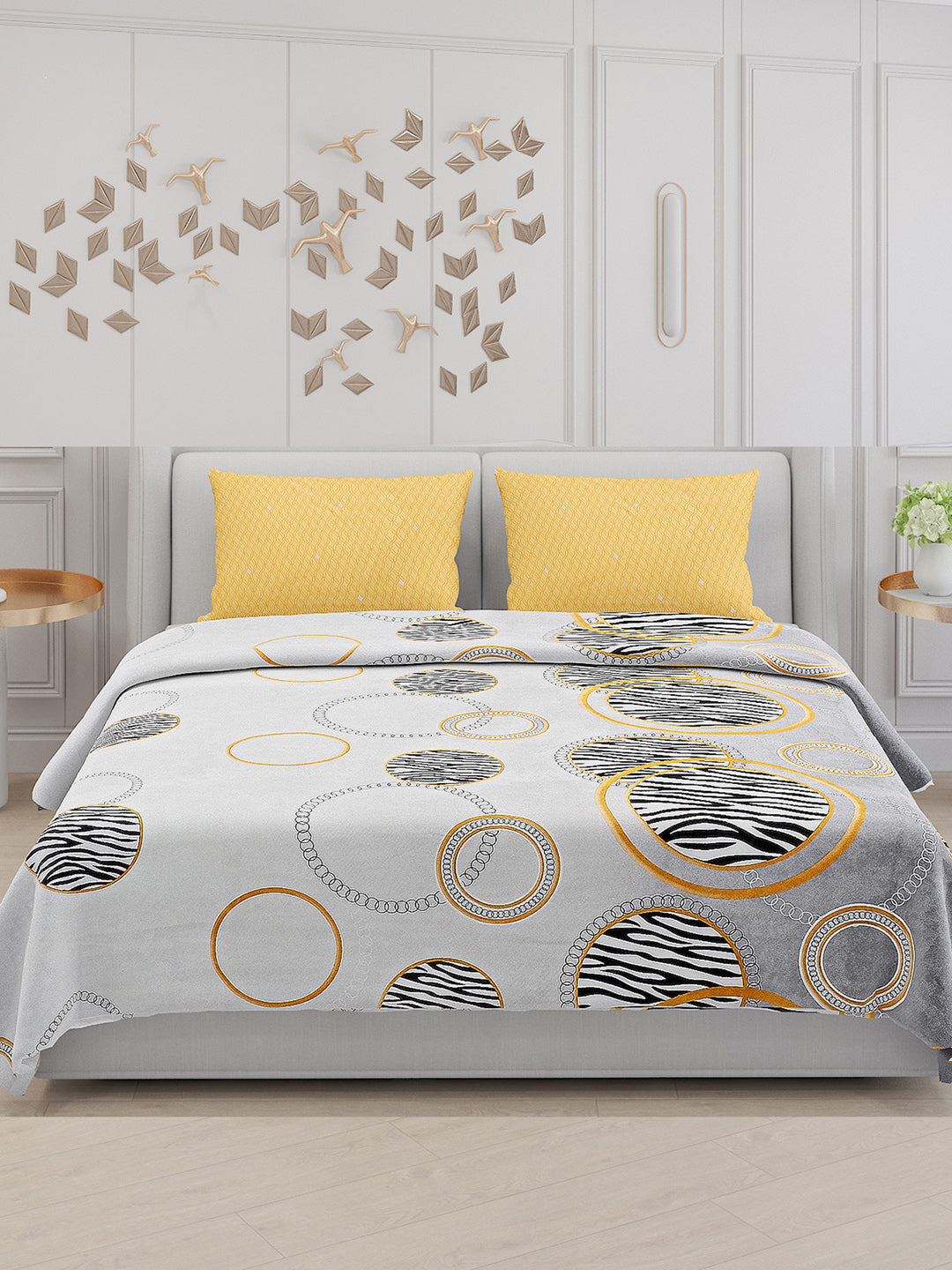 130 GSM Polyester Double Bed Bedsheet with 2 Pillow Covers