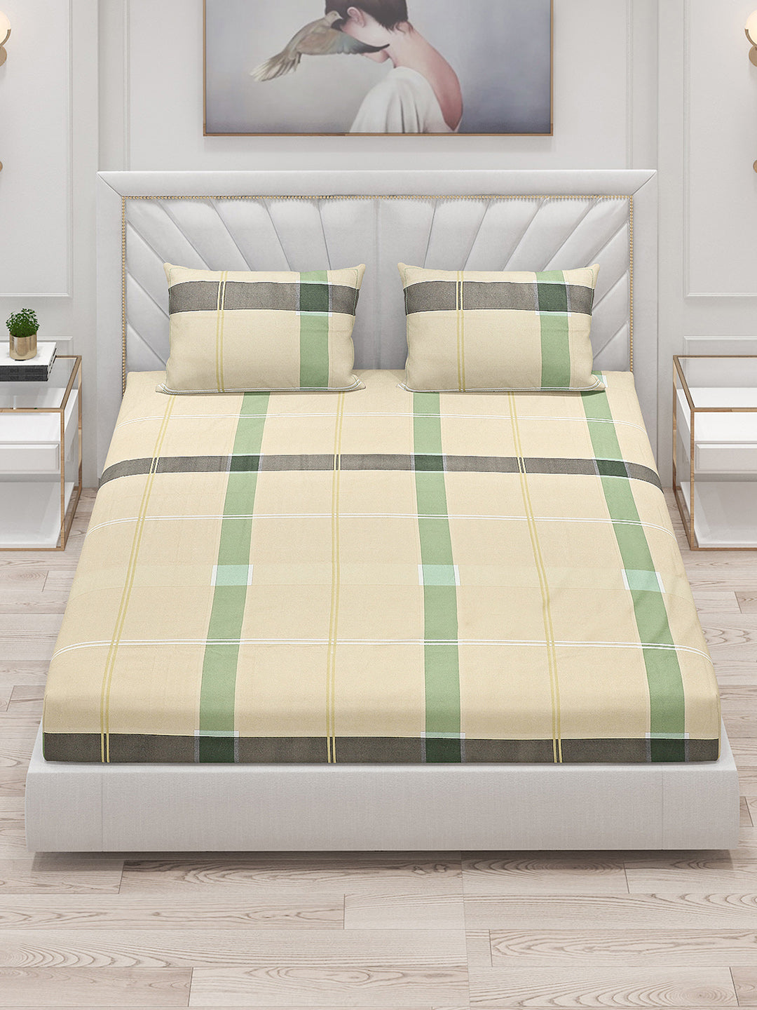 130 GSM Polyester Double Bed Bedsheet with 2 Pillow Covers