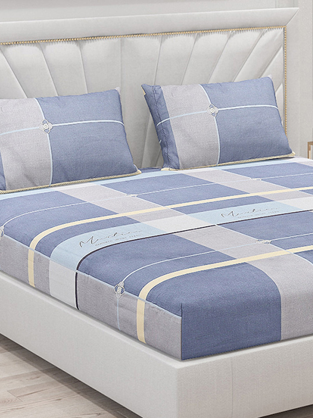 130 GSM Polyester Double Bed Bedsheet with 2 Pillow Covers