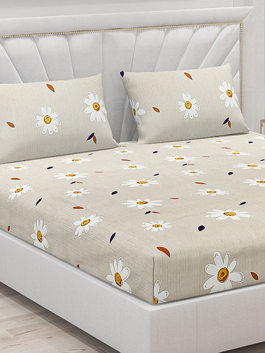 130 GSM Polyester Double Bed Bedsheet with 2 Pillow Covers