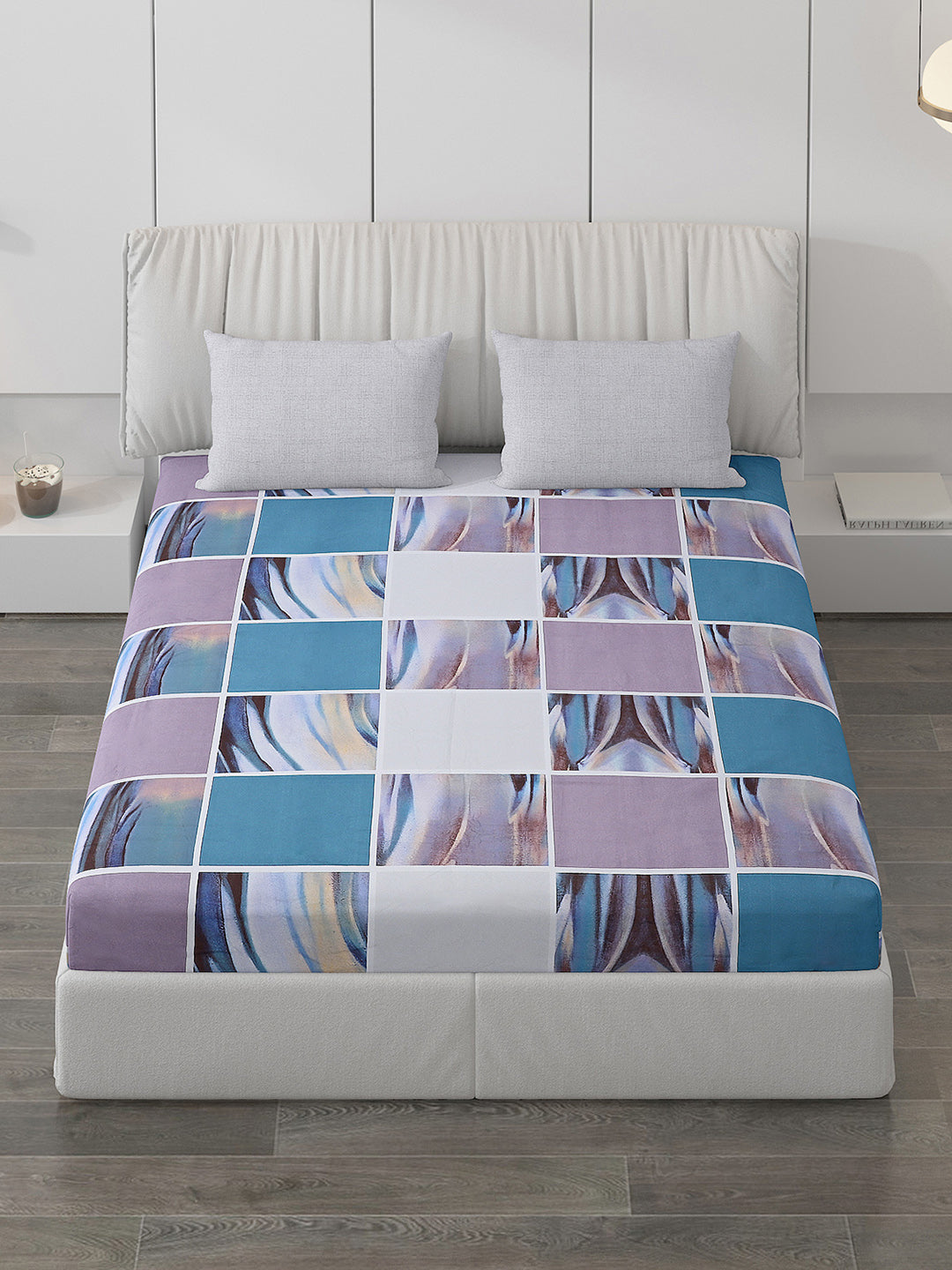 130 GSM Polyester Double Bed Bedsheet with 2 Pillow Covers