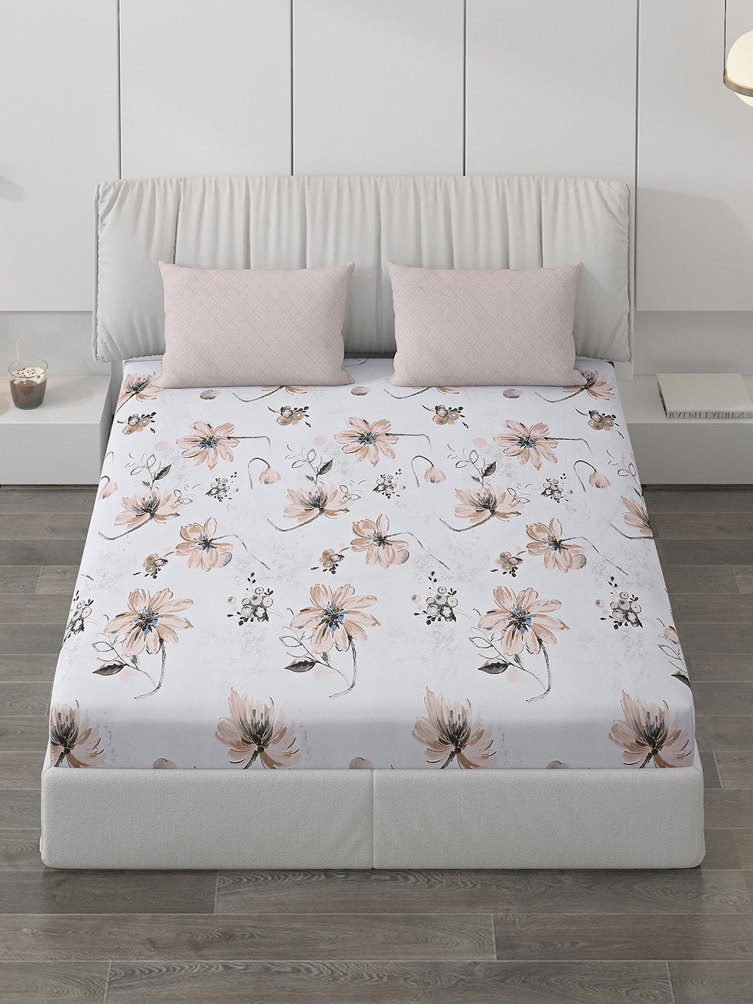 130 GSM Polyester Double Bed Bedsheet with 2 Pillow Covers