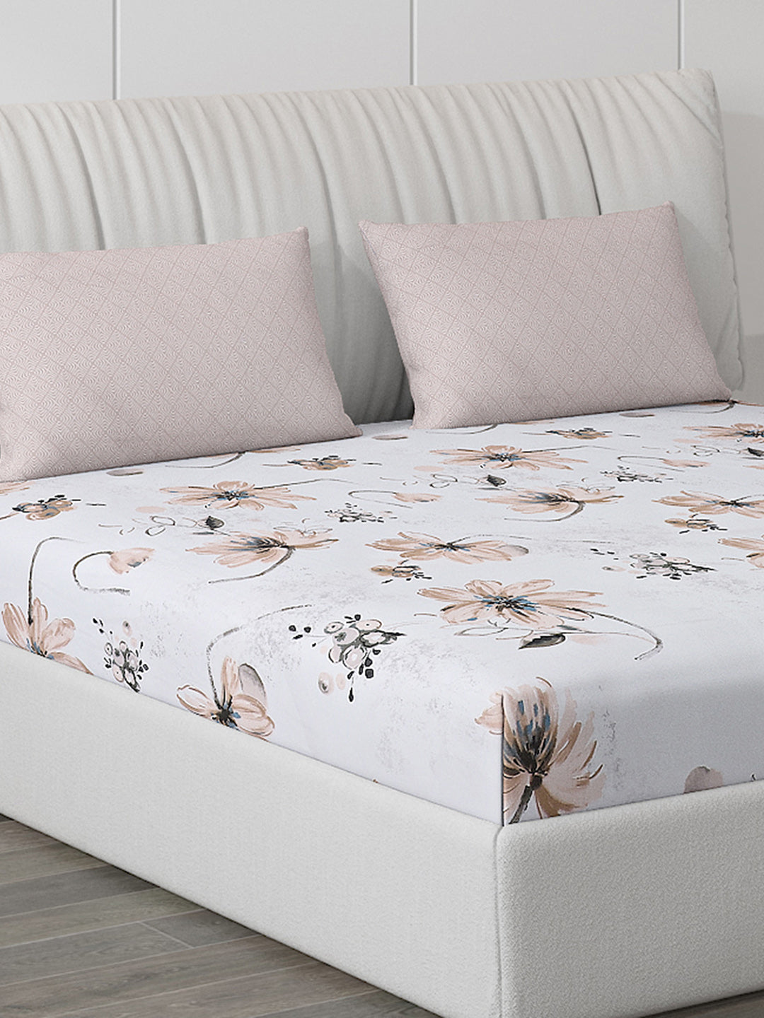 130 GSM Polyester Double Bed Bedsheet with 2 Pillow Covers