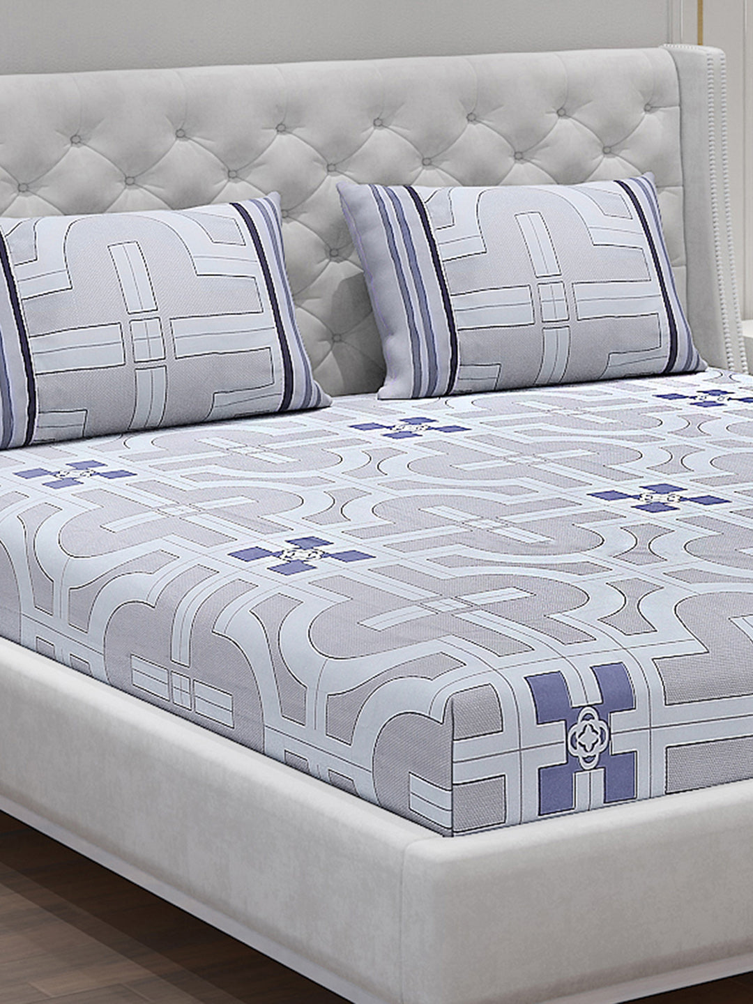 130 GSM Polyester Double Bed Bedsheet with 2 Pillow Covers