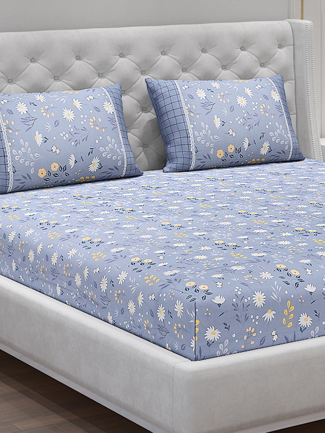 130 GSM Polyester Double Bed Bedsheet with 2 Pillow Covers