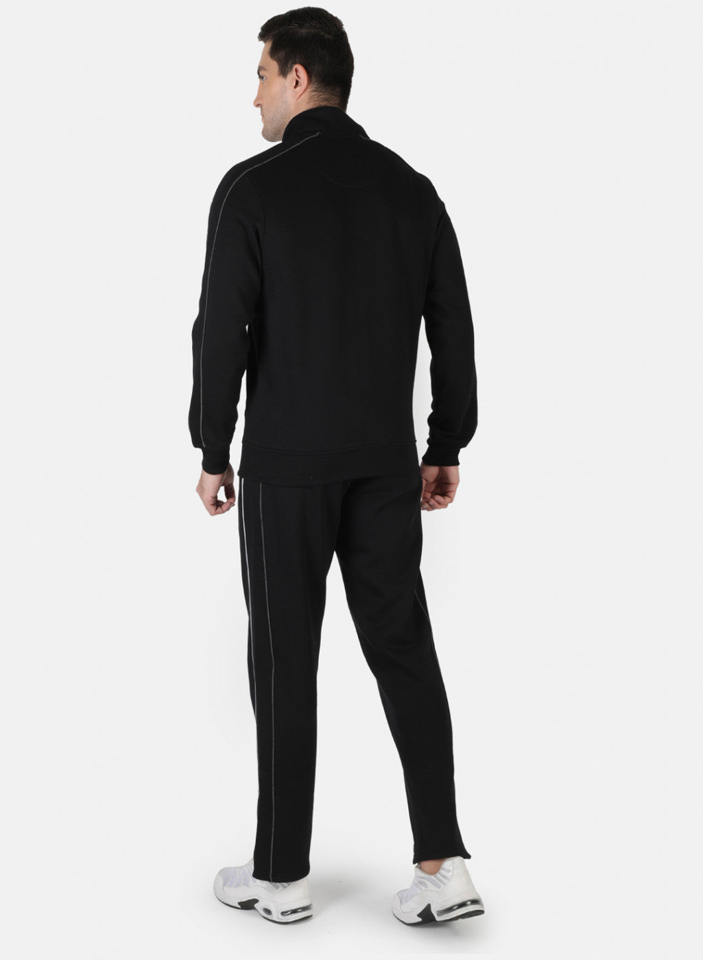 Men Black Plain Tracksuit