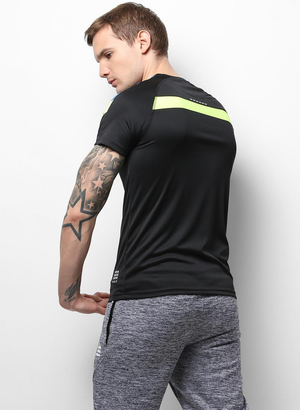 Rockit Black Blue Round Neck Smart Fit T-Shirt