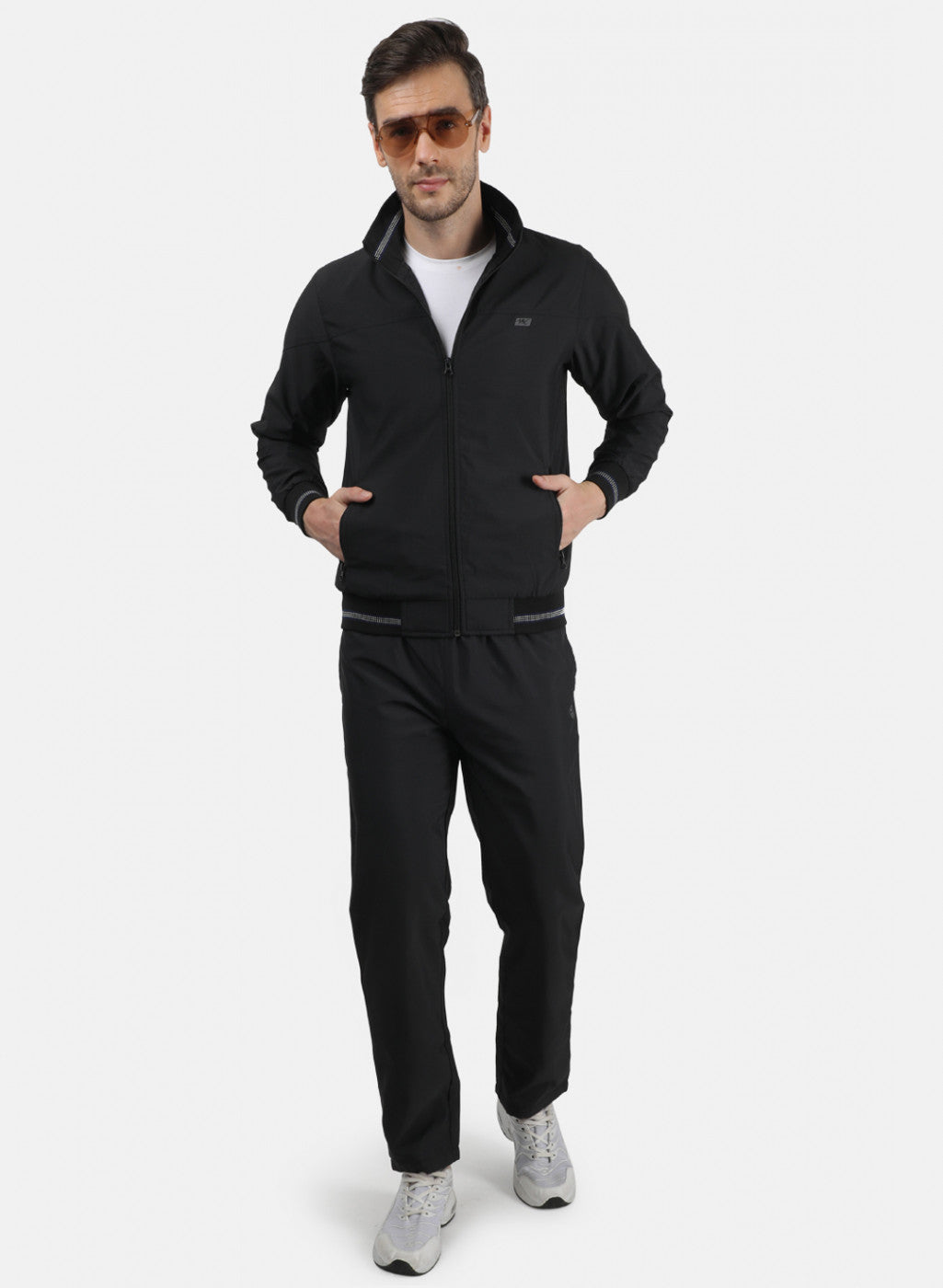 Men Black Plain Tracksuit