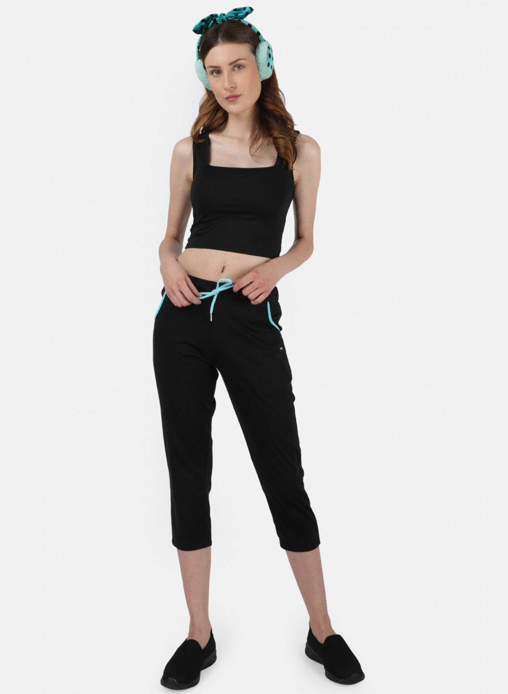 Womens Black Regular Capri