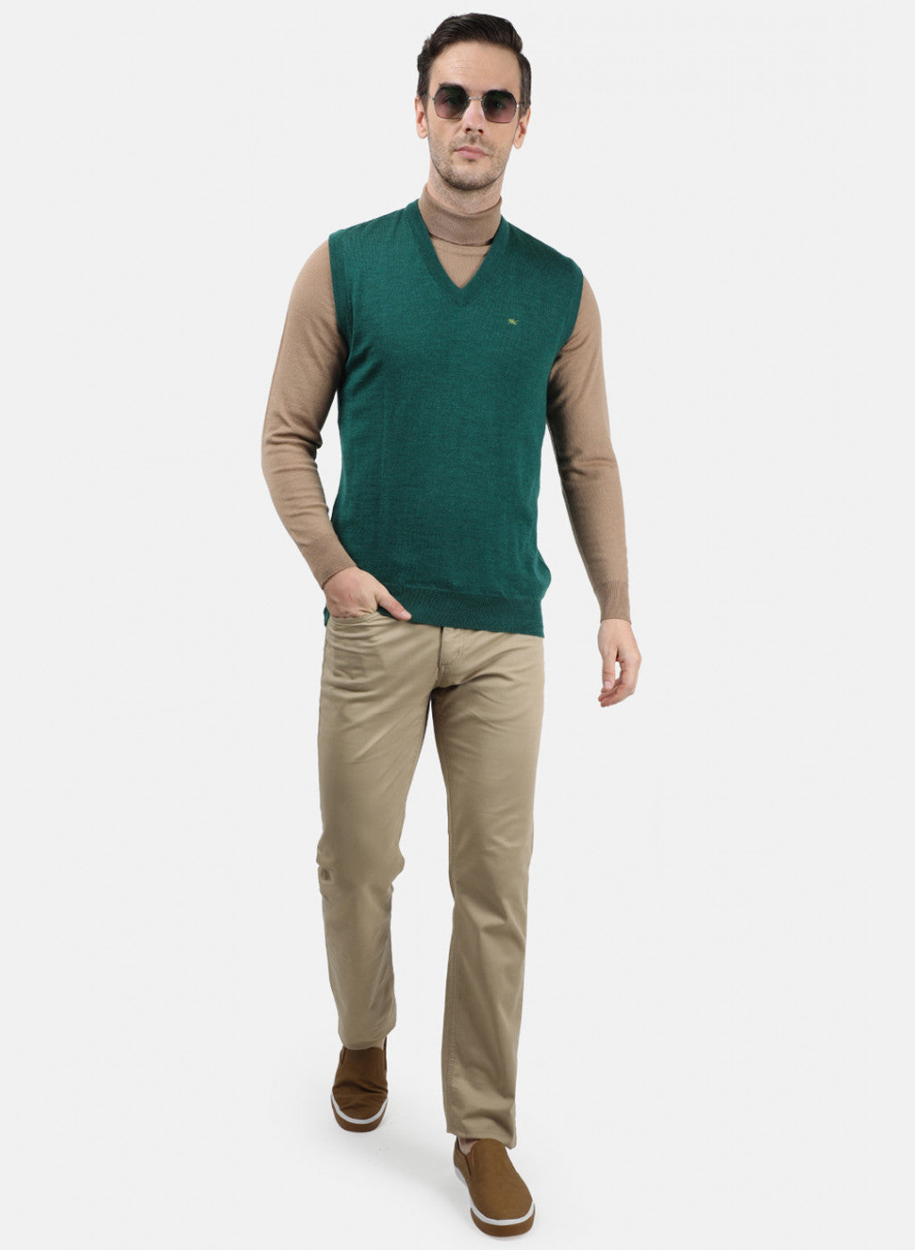 Men Green Solid Sweater