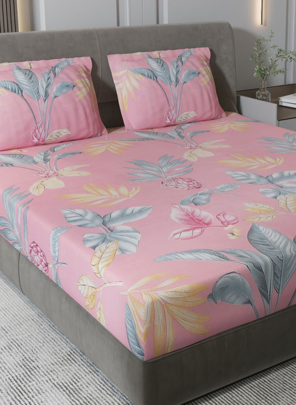 130 GSM Polyester Queen Bedsheet with 2 Pillow Covers