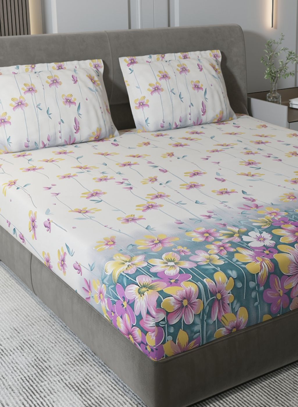 130 GSM Polyester Queen Bedsheet with 2 Pillow Covers