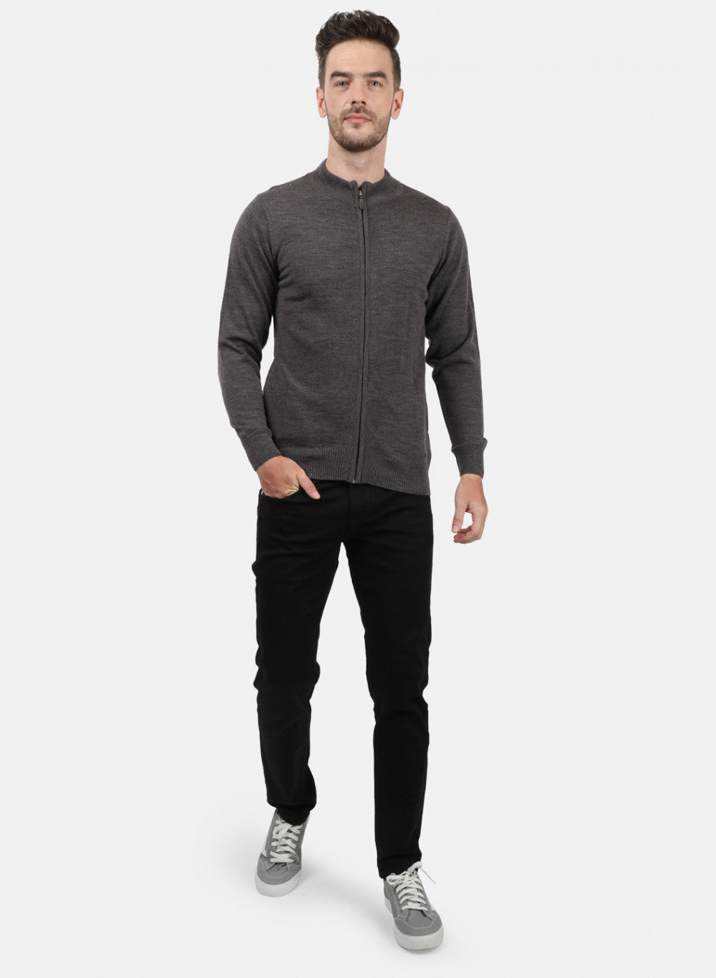 Men Grey Solid Pullover