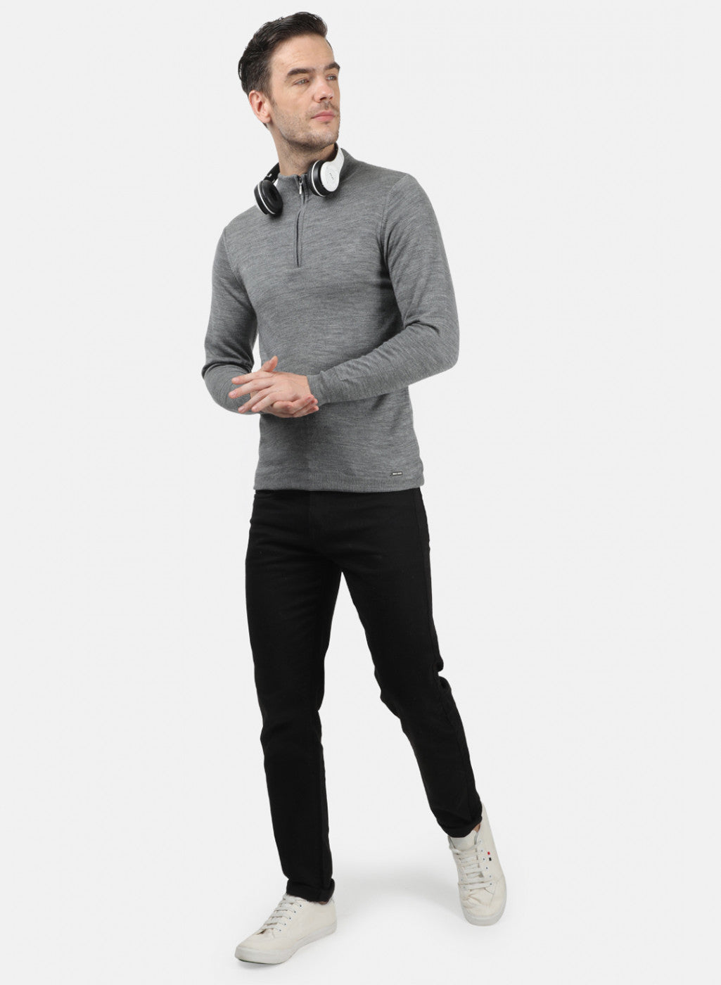 Men Grey Solid Pullover