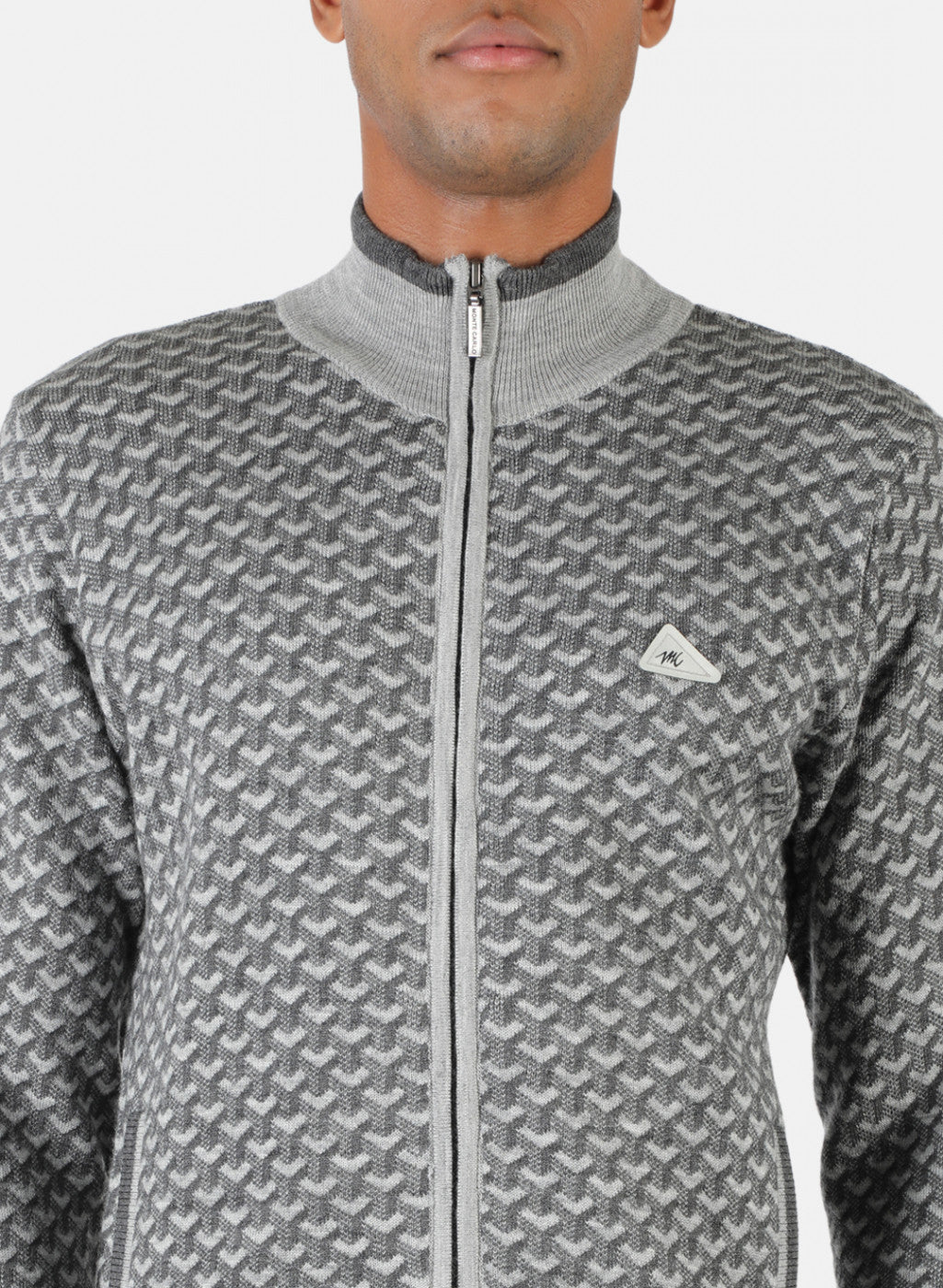 Men Grey Solid Pullover