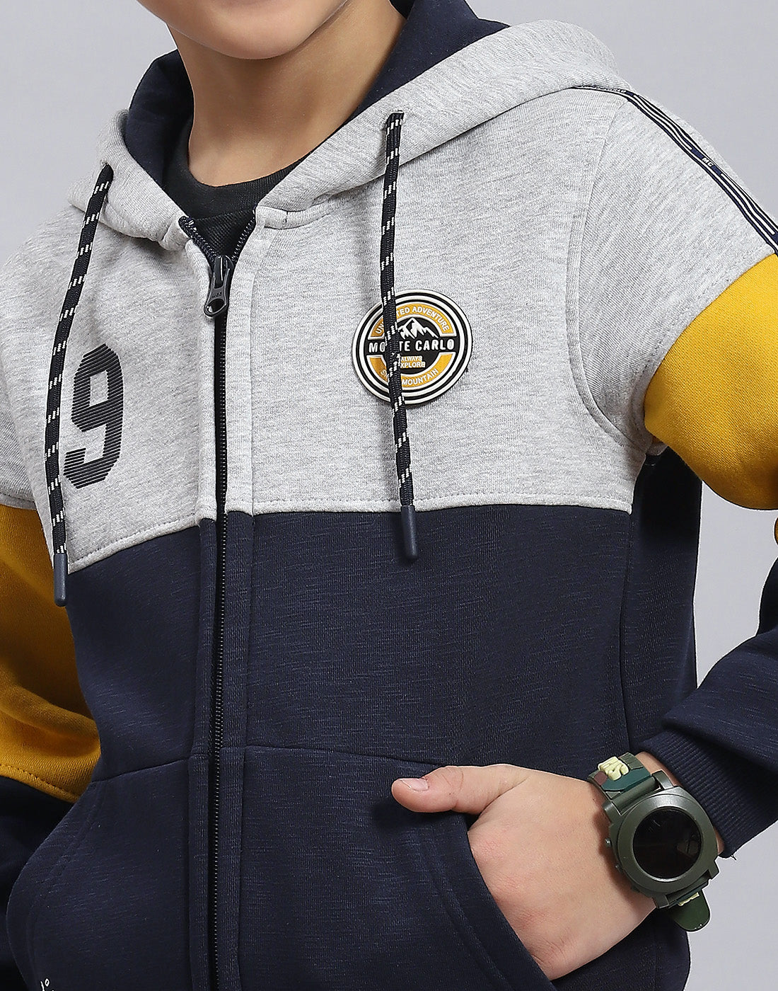 Boys Navy Blue Printed Hooded Full Sleeve Sweatshirt