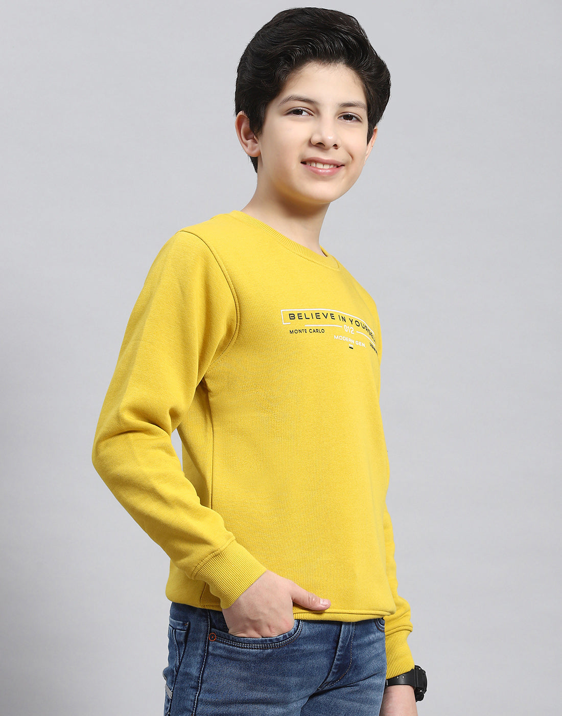 Boys Yellow Printed Round Neck Full Sleeve Sweatshirt