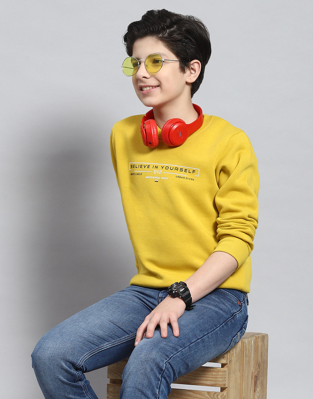 Boys Yellow Printed Round Neck Full Sleeve Sweatshirt