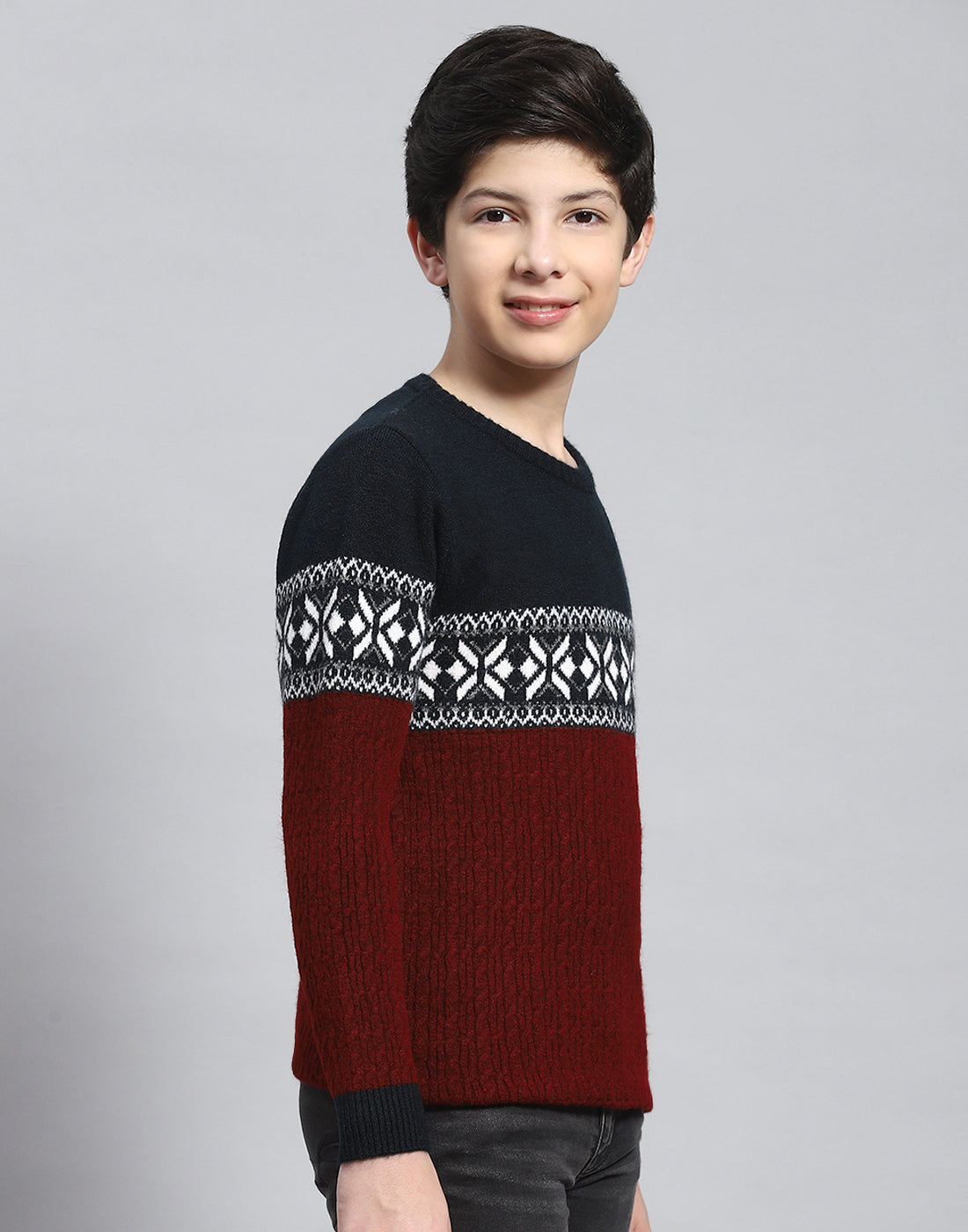 Boys Maroon Self Design Round Neck Full Sleeve Sweater