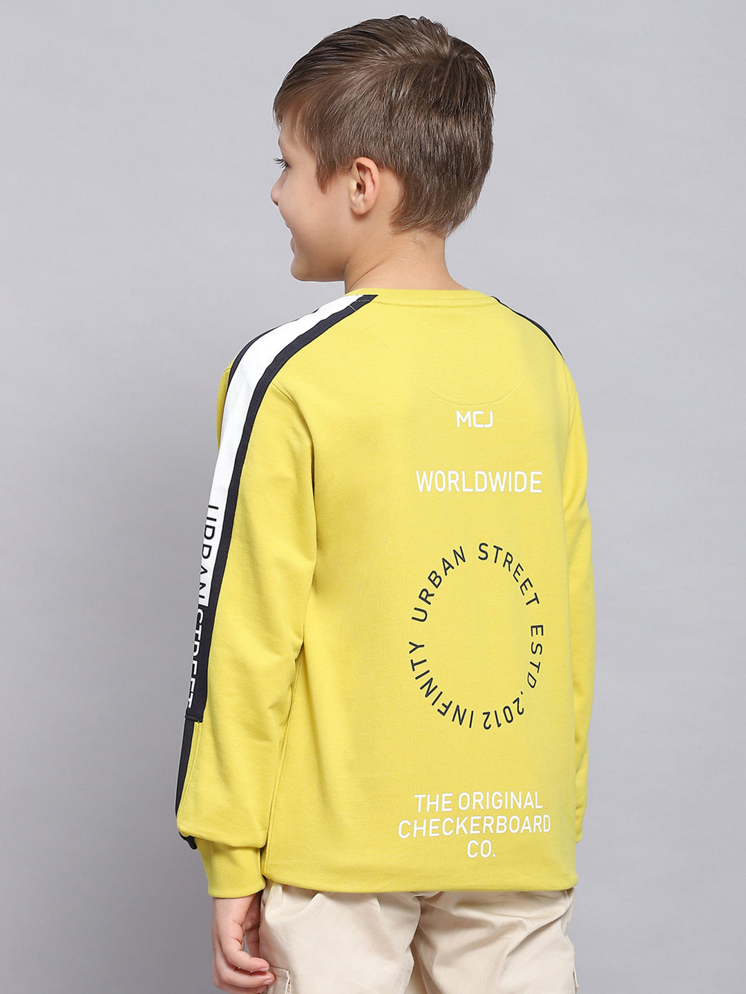 Boys Yellow Printed Round Neck Full Sleeve Sweatshirt