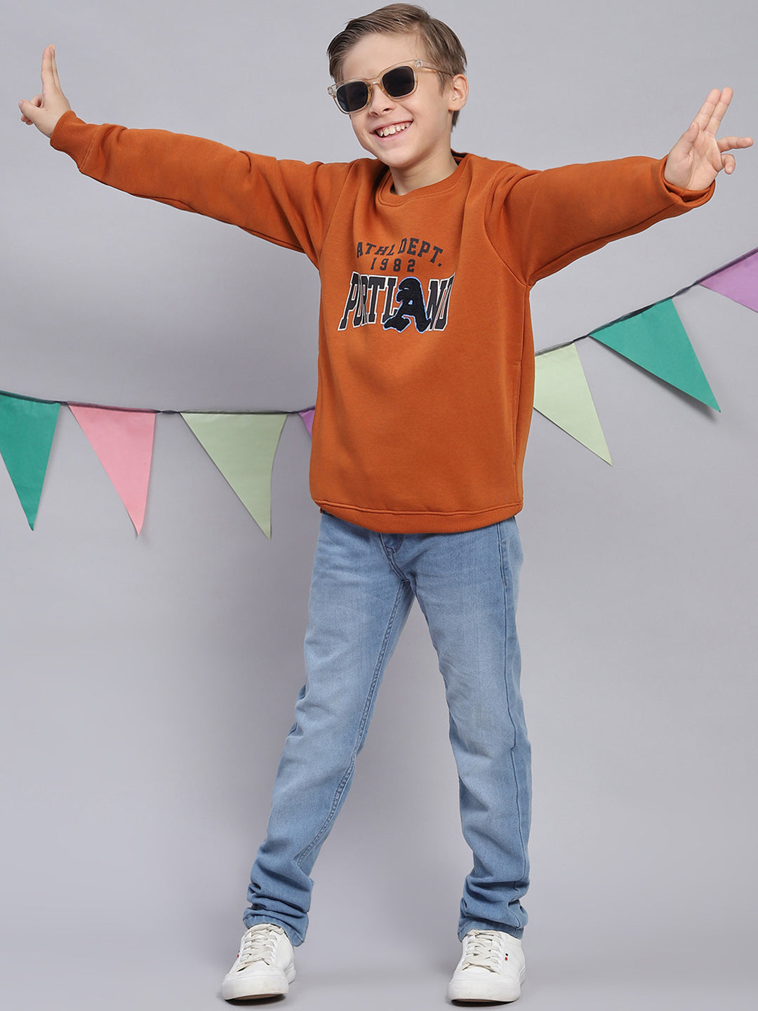 Boys Brown Printed Round Neck Full Sleeve Sweatshirt