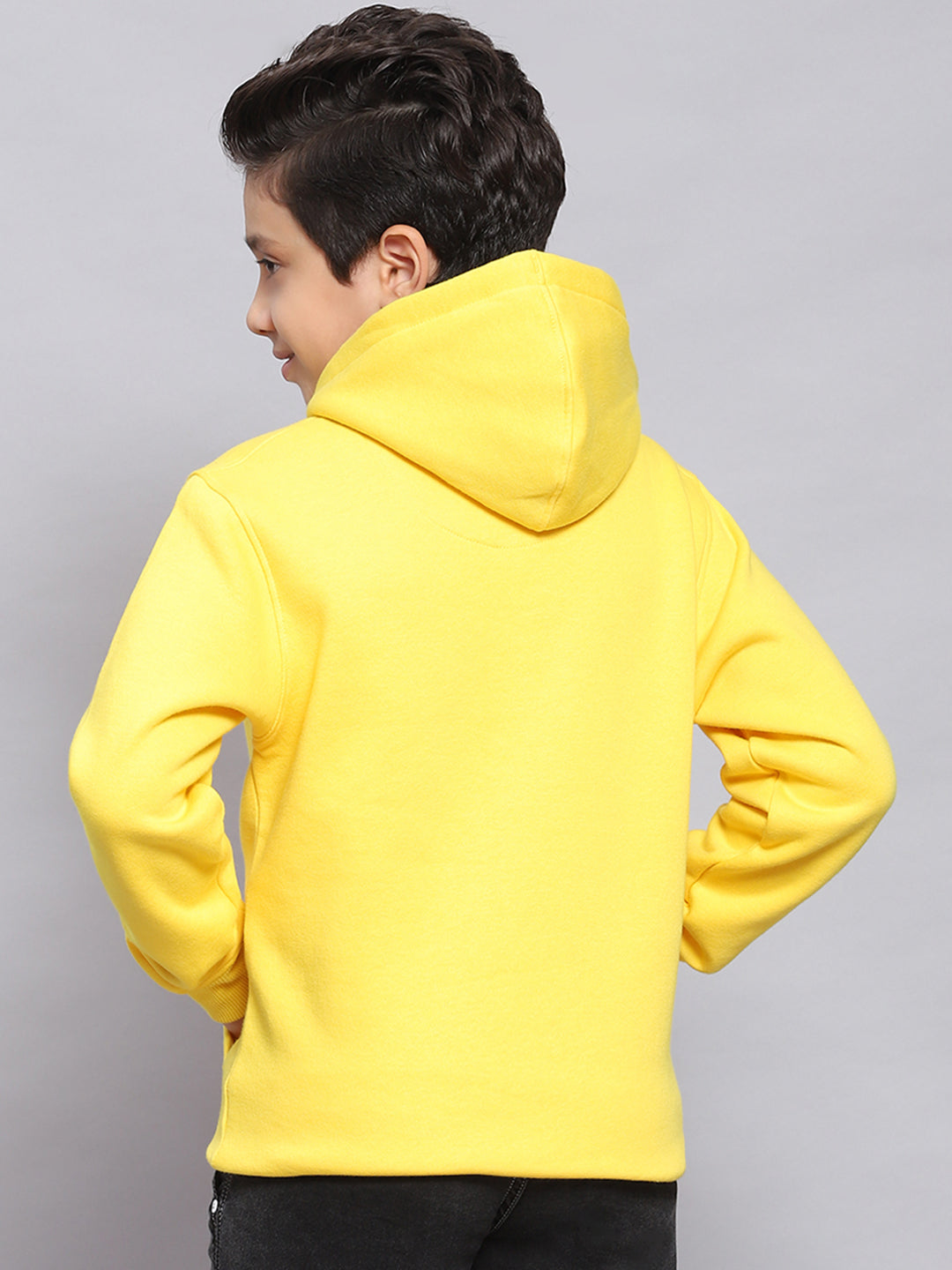 Boys Yellow Printed Hooded Full Sleeve Sweatshirt