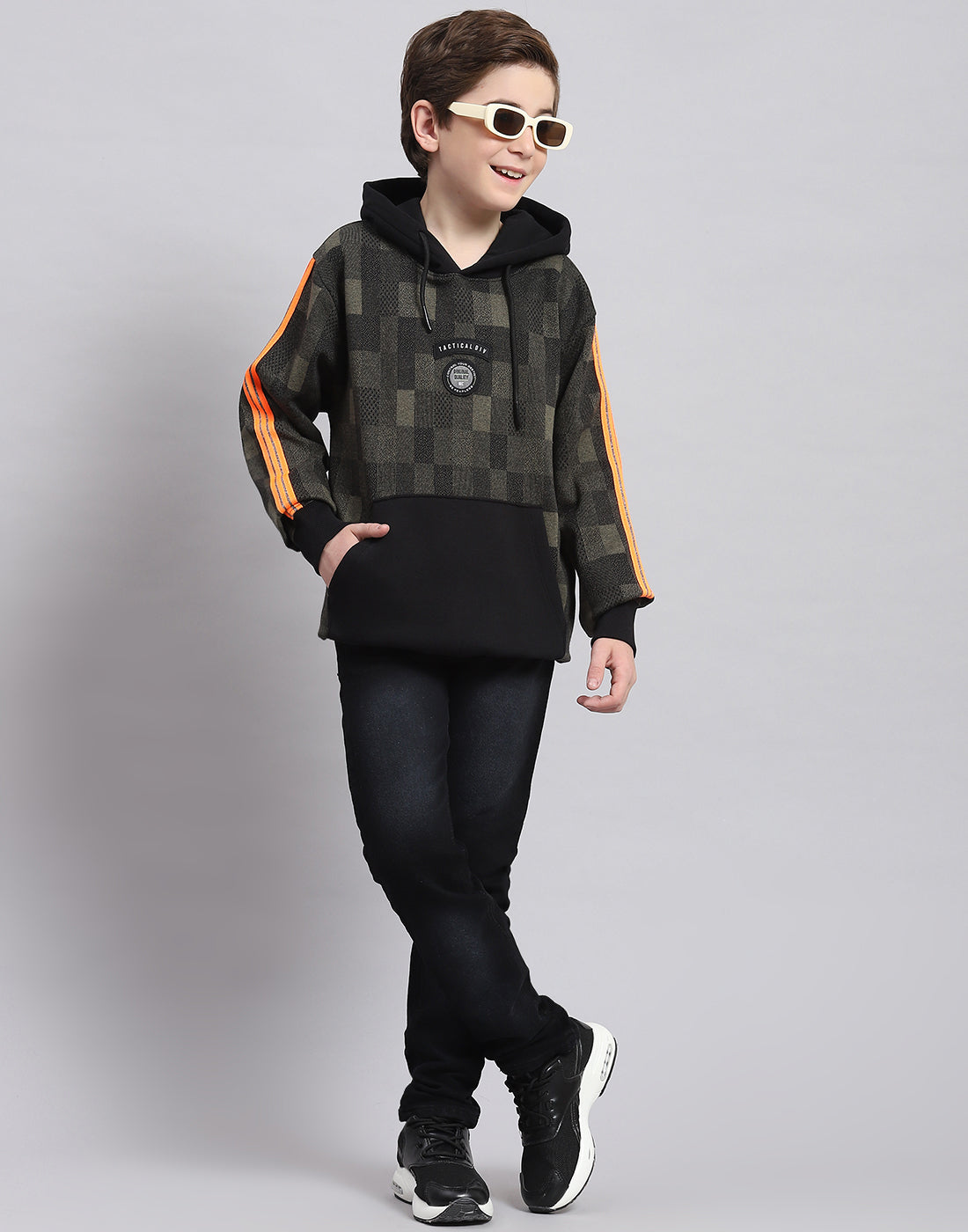 Boys Black Self Design Hooded Full Sleeve Sweatshirt