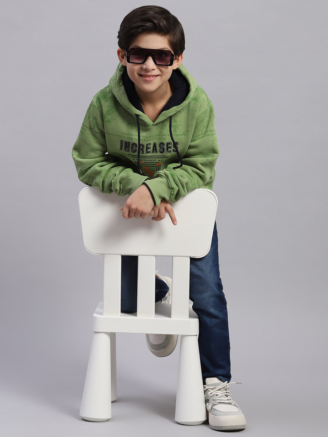 Boys Green Printed Round Neck Full Sleeve Sweatshirt