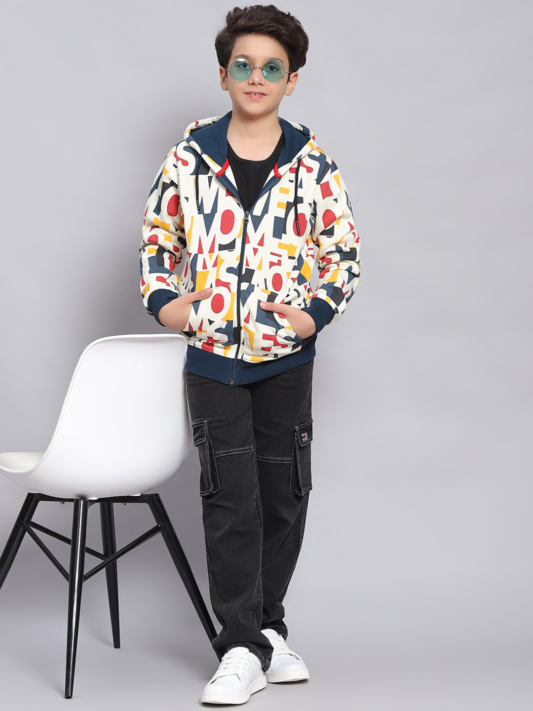 Boys Multicolor Printed Hooded Full Sleeve Sweatshirt