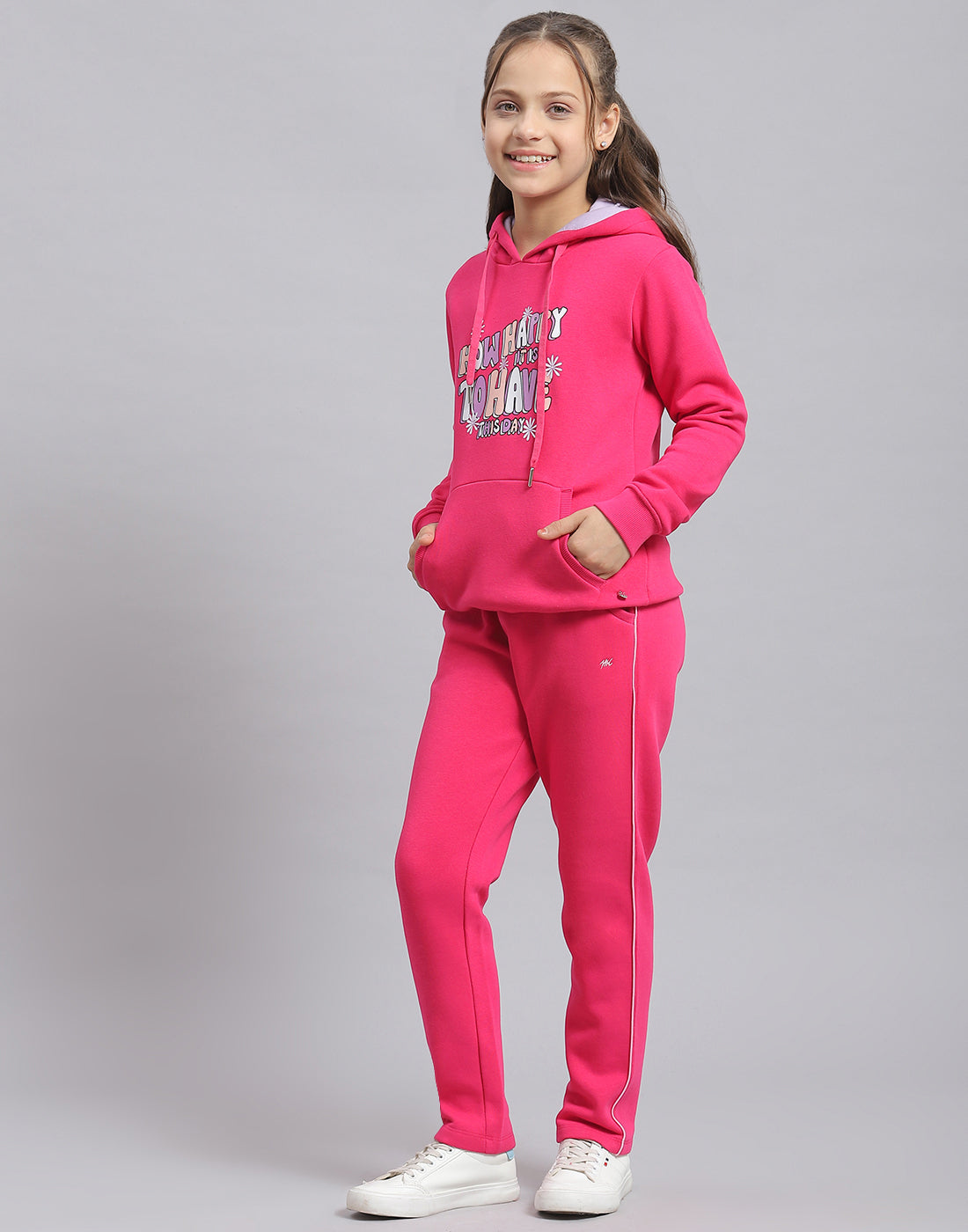 Girls Magenta Printed Hooded Full Sleeve Sweatshirt