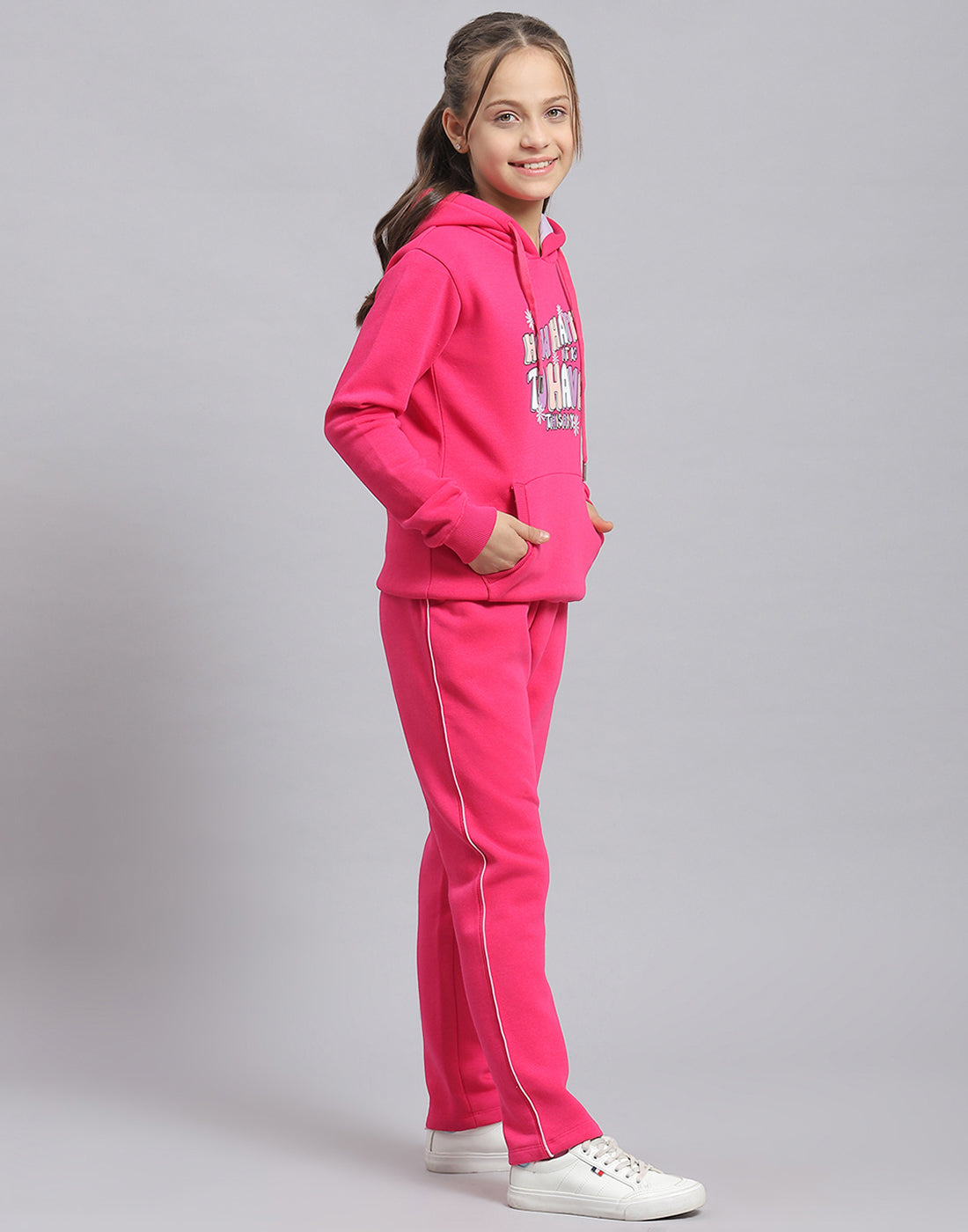 Girls Magenta Printed Hooded Full Sleeve Sweatshirt