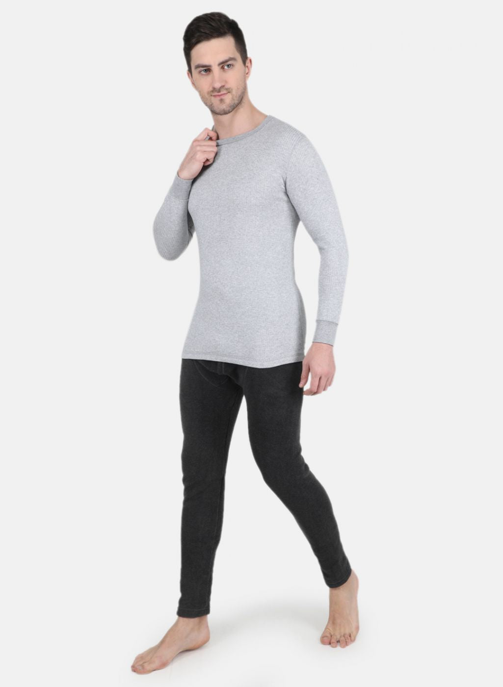 Men Grey Solid Thermal Vest