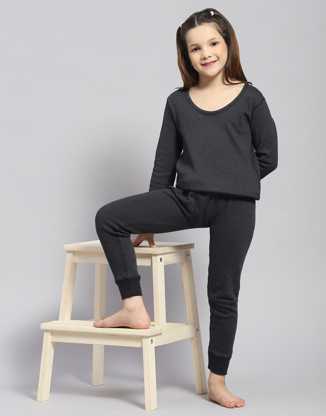 Girls Black Solid Thermal Lower