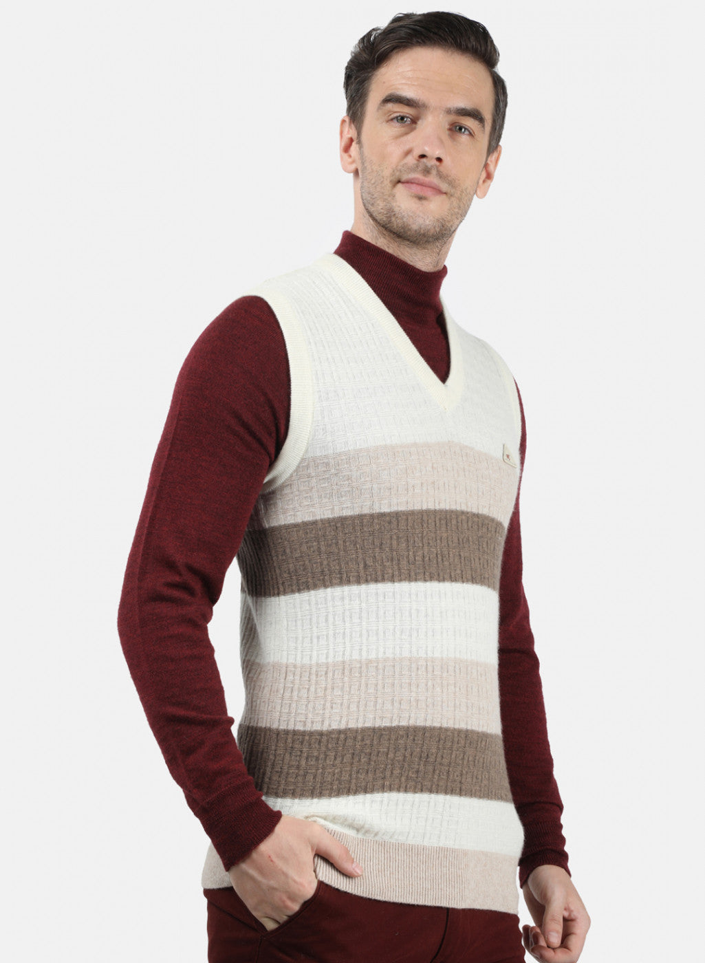 Men Brown & Beige Solid Sweater