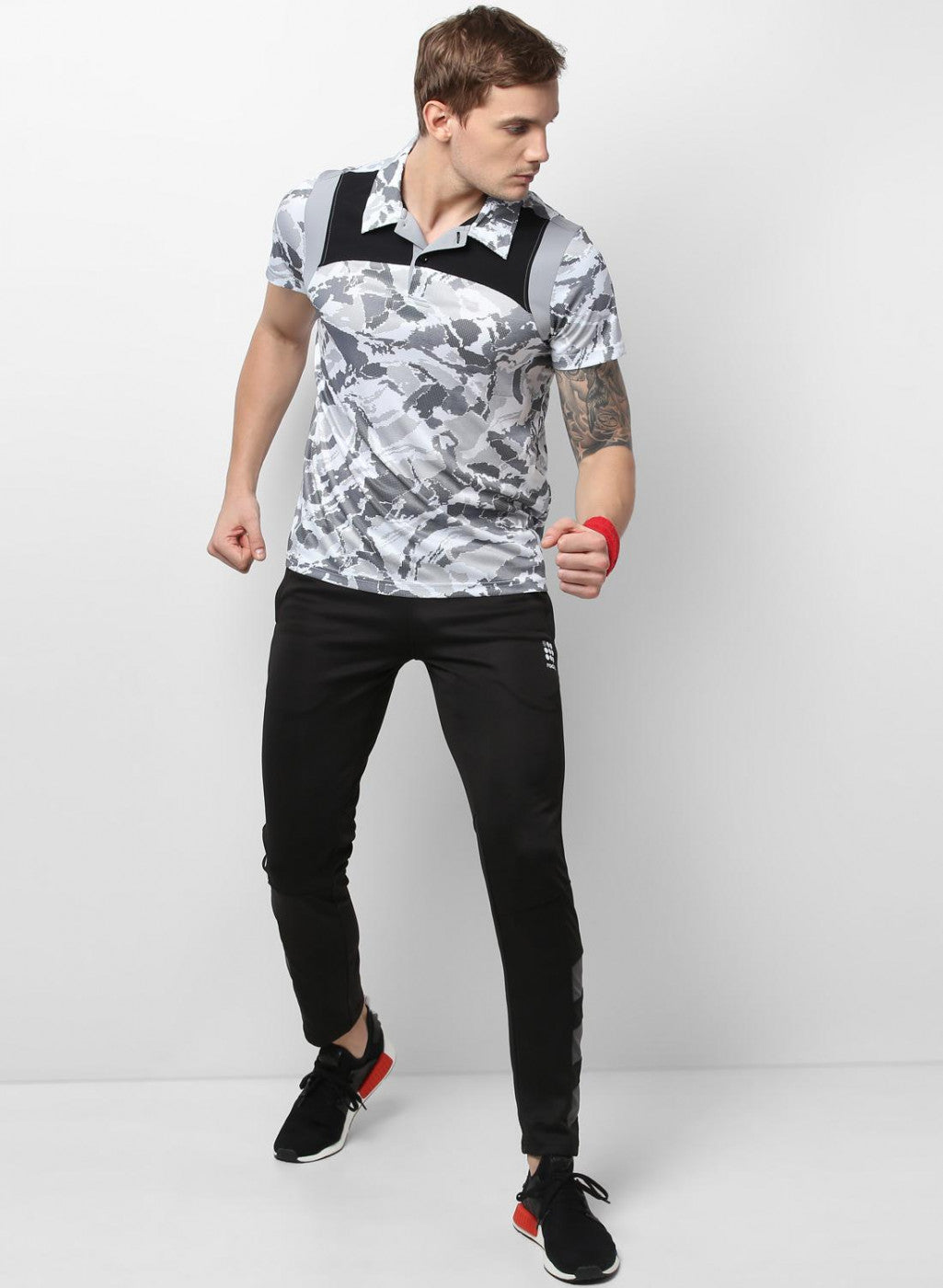 Rockit White Black Collar Smart Fit T-Shirt